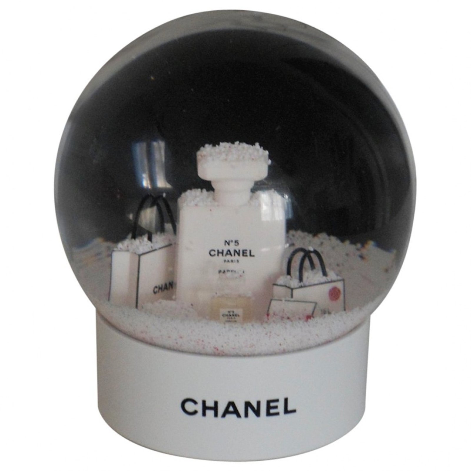 Chanel Snow globe White Glass ref.87383 - Joli Closet