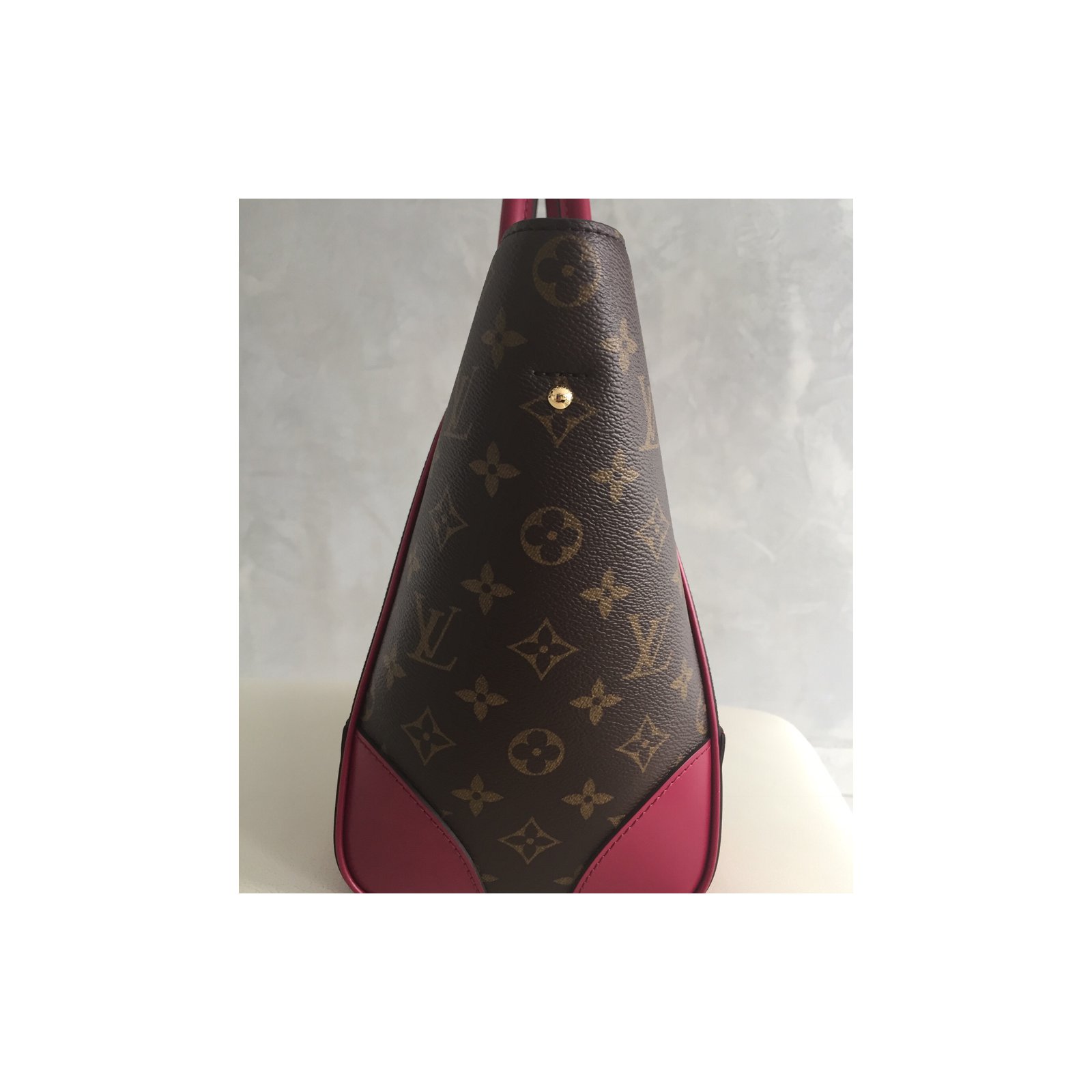 Louis Vuitton Phenix Epi Fuchsia Crossbody Bag With Dustbag
