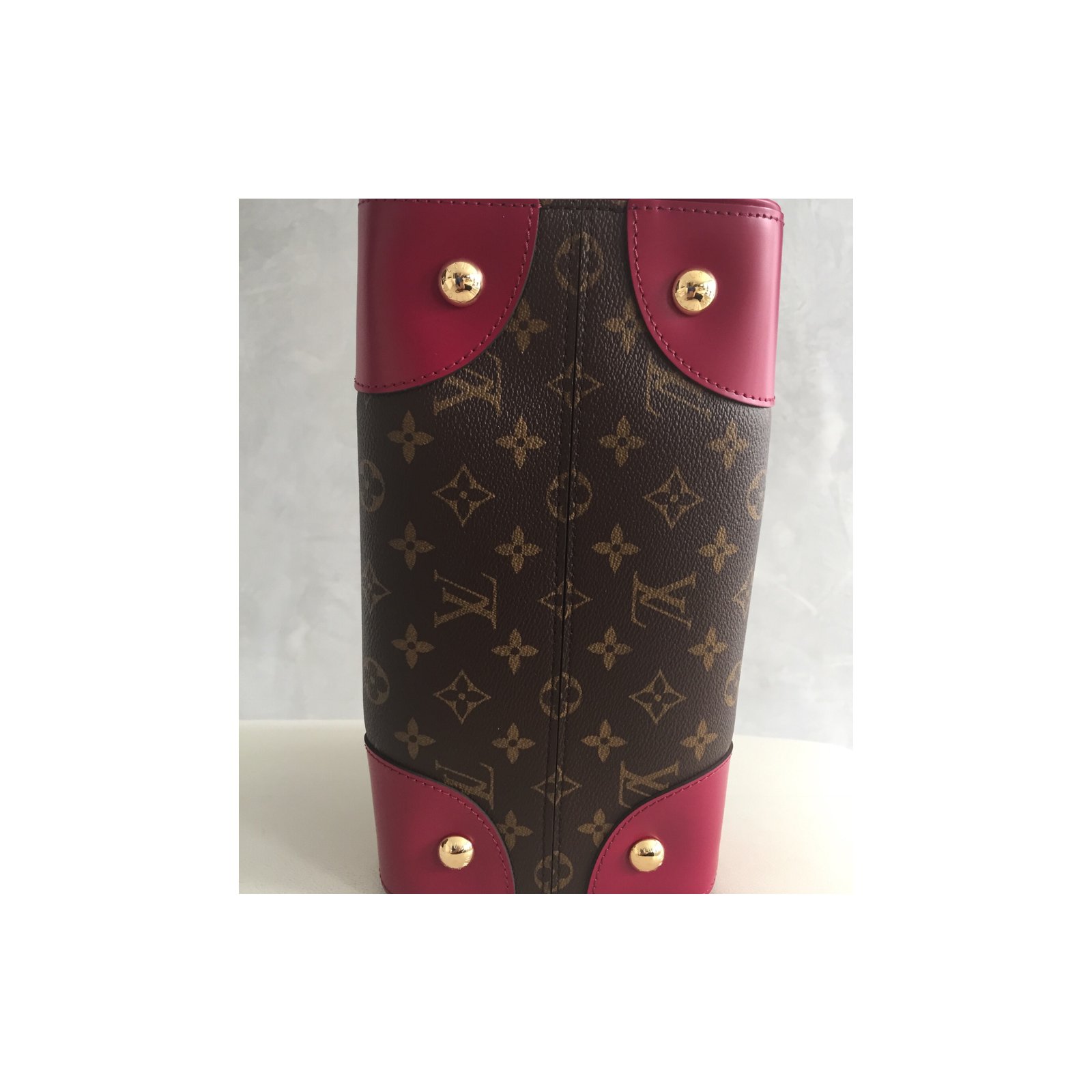 Louis Vuitton Fuchsia Monogram Canvas Phenix MM Bag Louis Vuitton