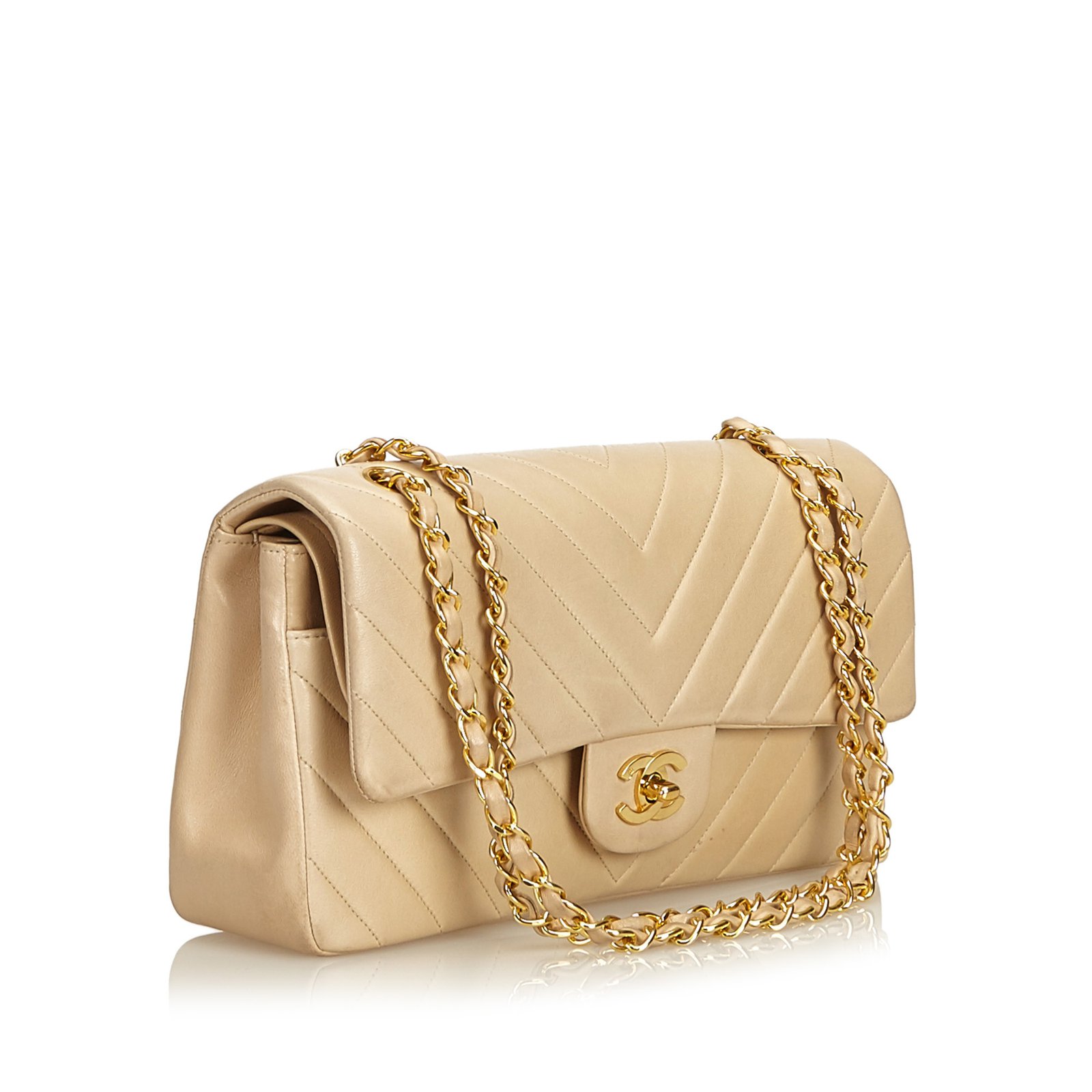 Beige Leather Chanel Medium Flap Bag ref.831802 - Joli Closet
