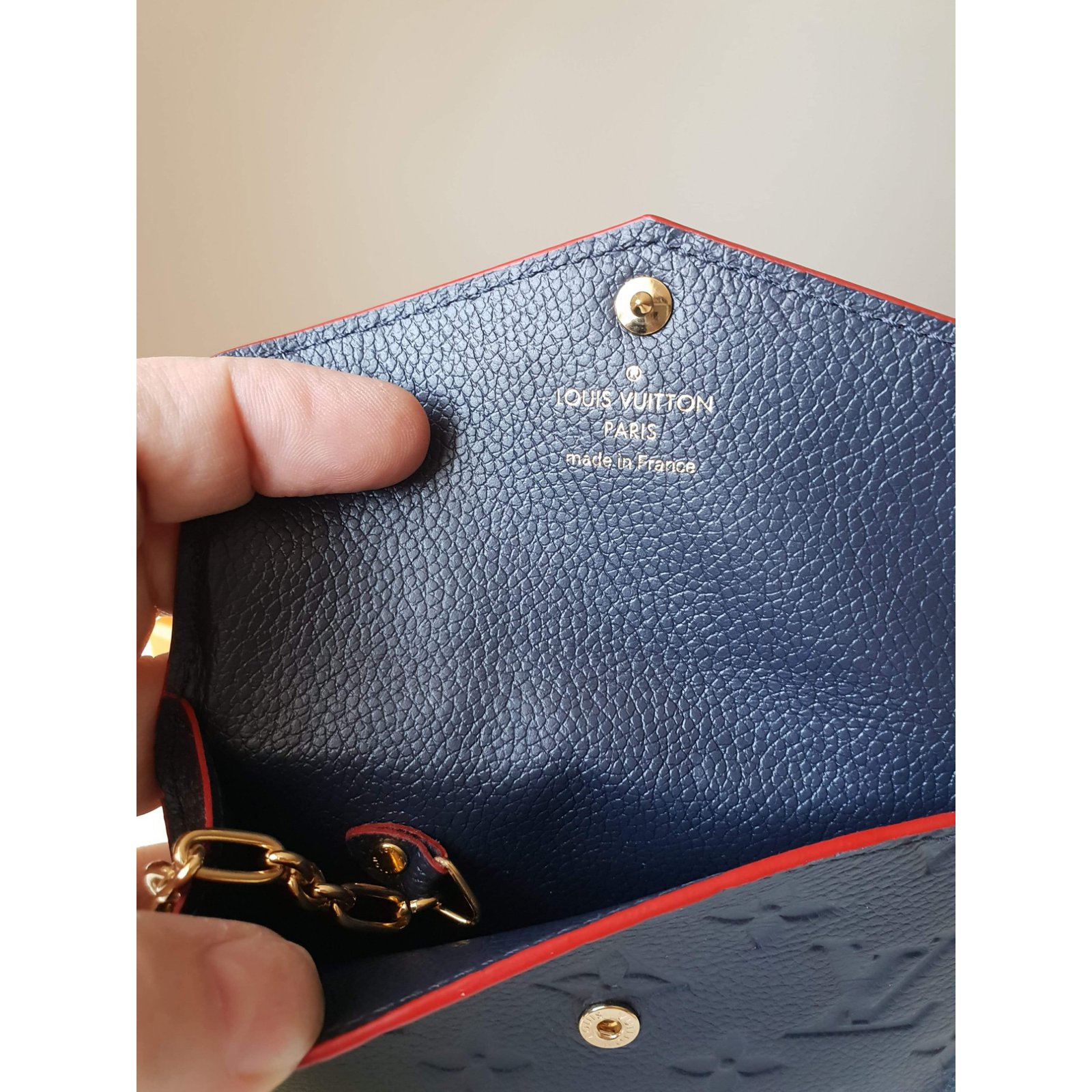 Louis Vuitton 6 Key Holder Blue Epi Leather ref.993913 - Joli Closet