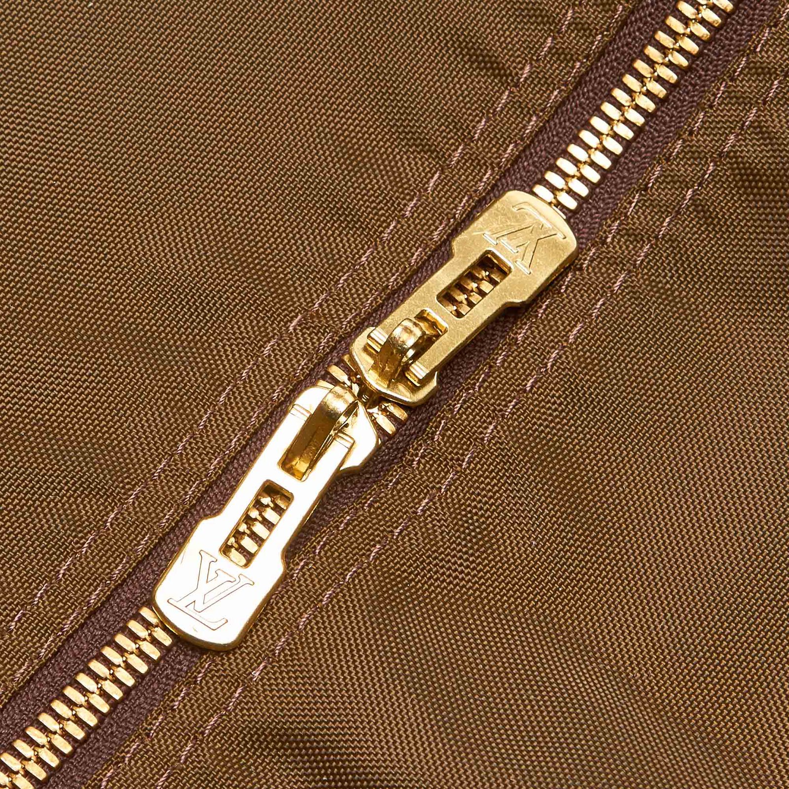 Louis Vuitton Monogram Housse Porte Habits Garment Cover Leather ref.688243  - Joli Closet