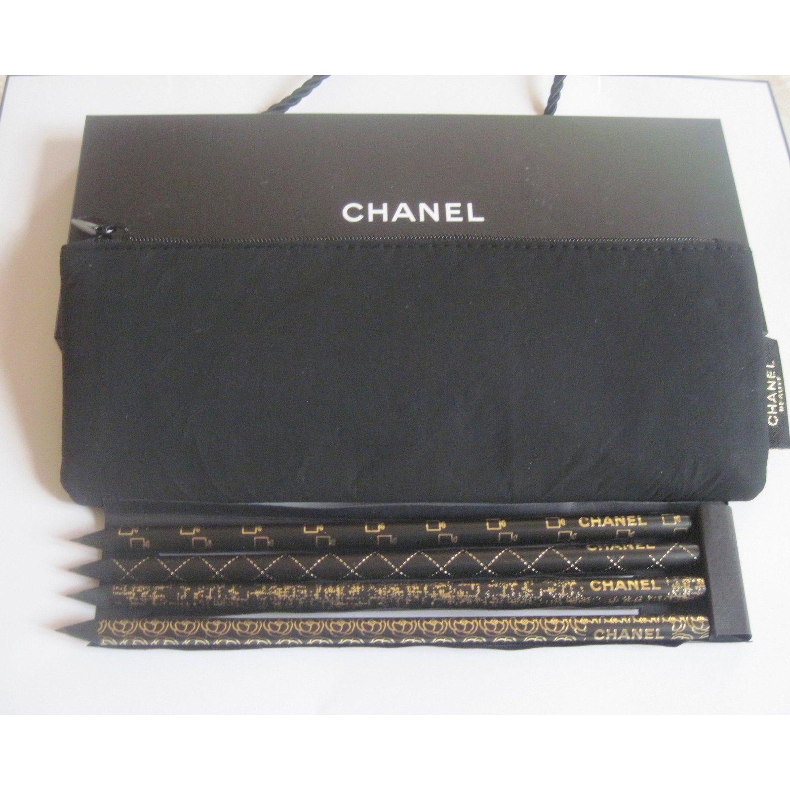 Pencil case with Chanel pencils Black Nubuck ref.98873 - Joli Closet