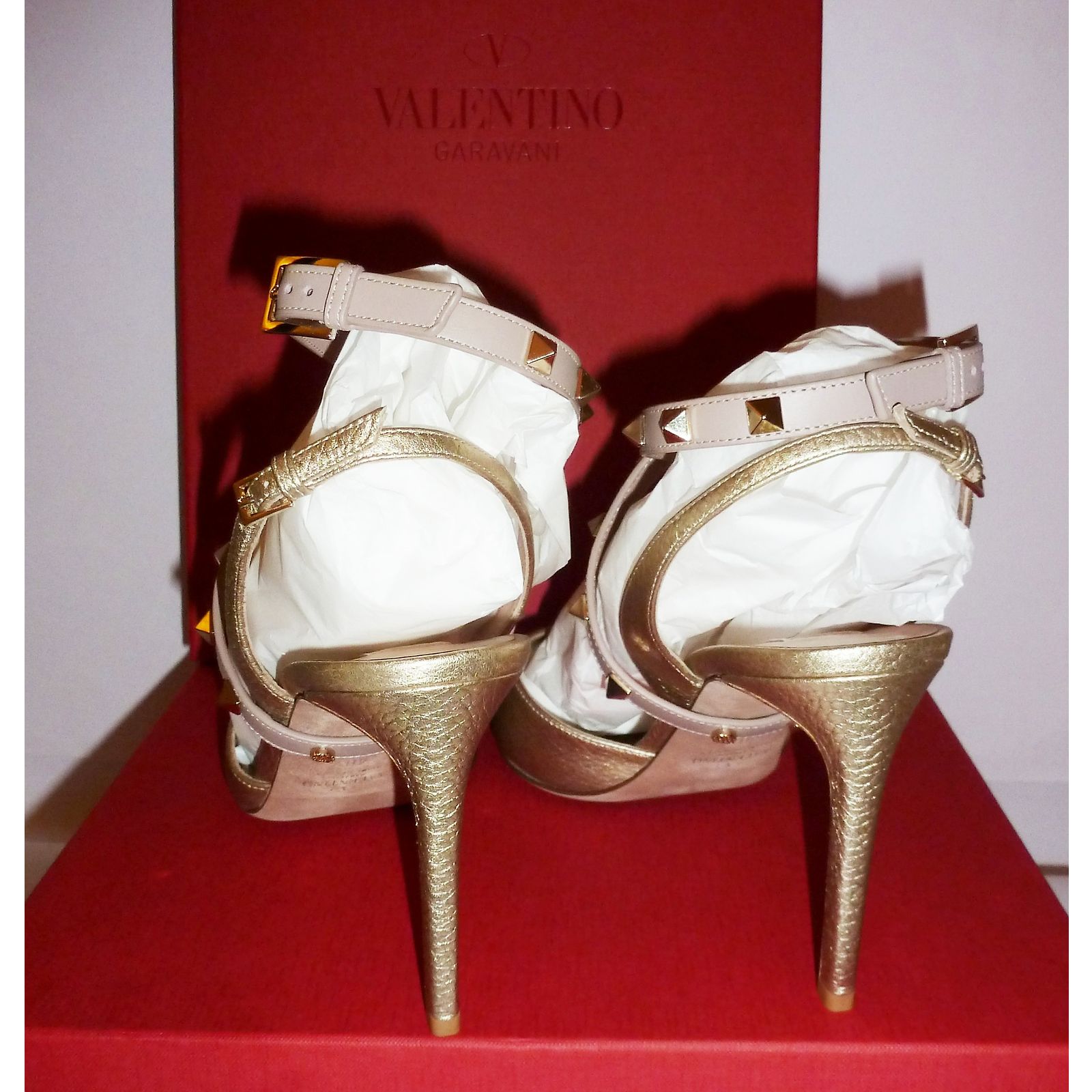 Escarpins VALENTINO GARAVANI Authentiques - Taille 40/10 - Cuir Marron - Talons Hauts - Occasion