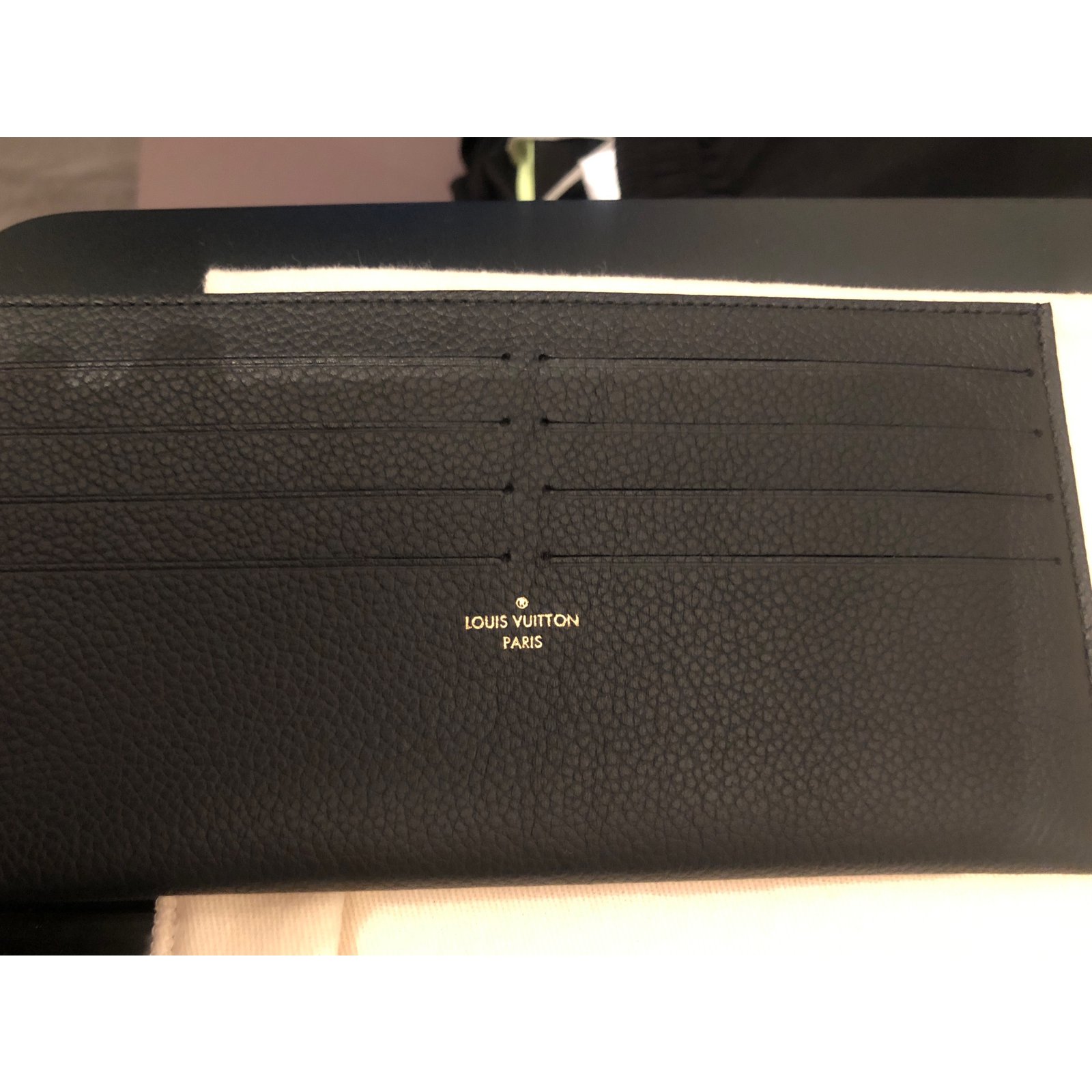 Louis Vuitton Felicie Monogram Print Pouch Black Leather ref.102003 - Joli  Closet