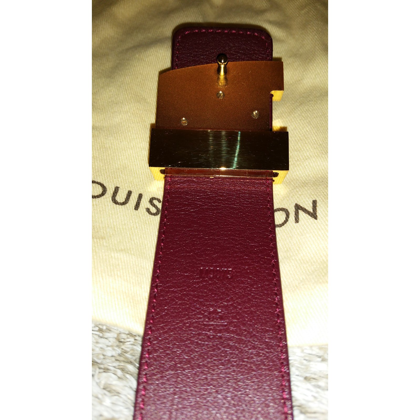 Louis Vuitton Belt Red Leather ref.347916 - Joli Closet