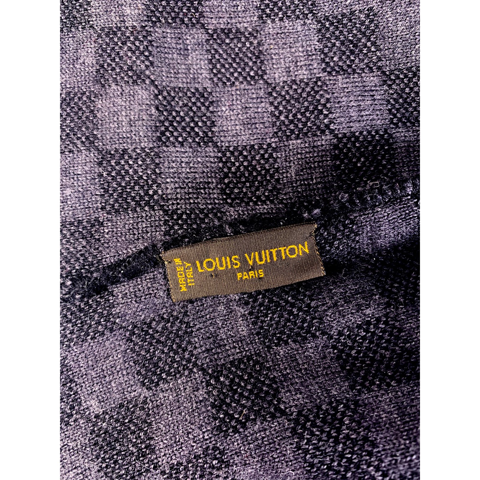 Louis Vuitton Hats Beanies Grey Wool ref.53168 - Joli Closet