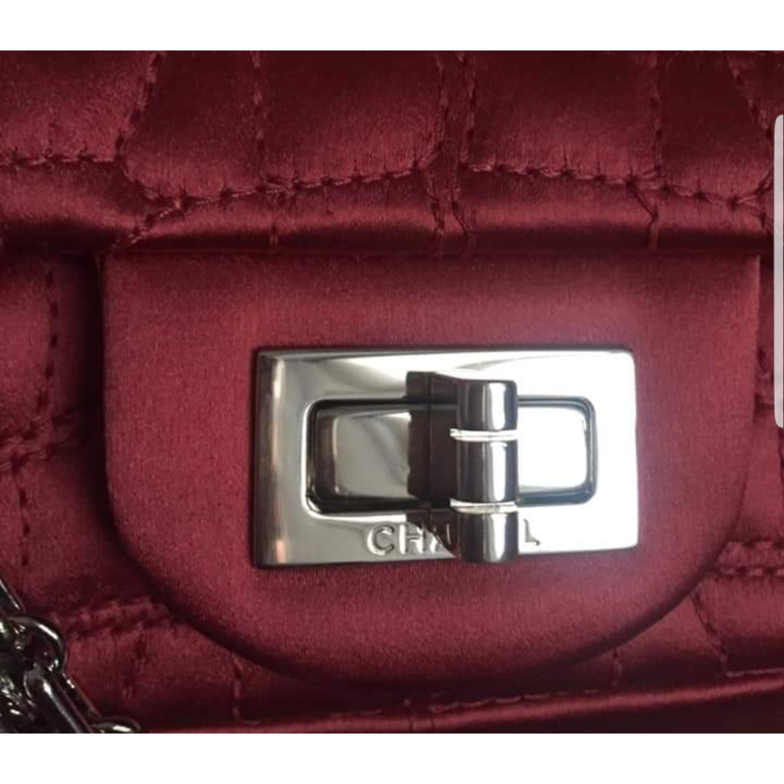 Chanel 2.55 reissue satin mock croc Red Golden Metal ref.102064 - Joli  Closet