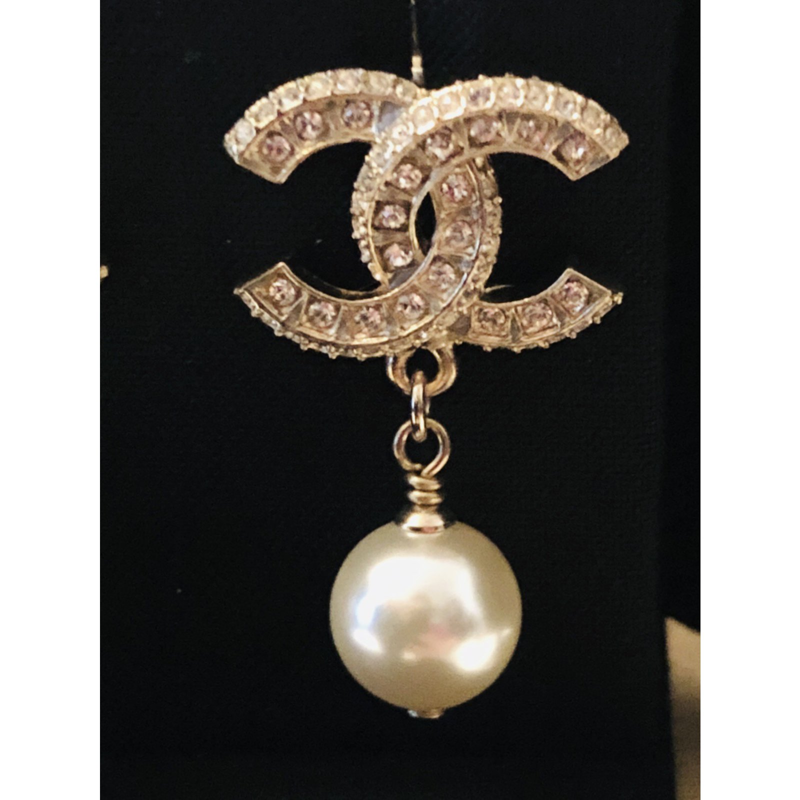CHANEL B16 A Pearl Drop Dangling Earrings Multiple colors Metal ref.337205  - Joli Closet