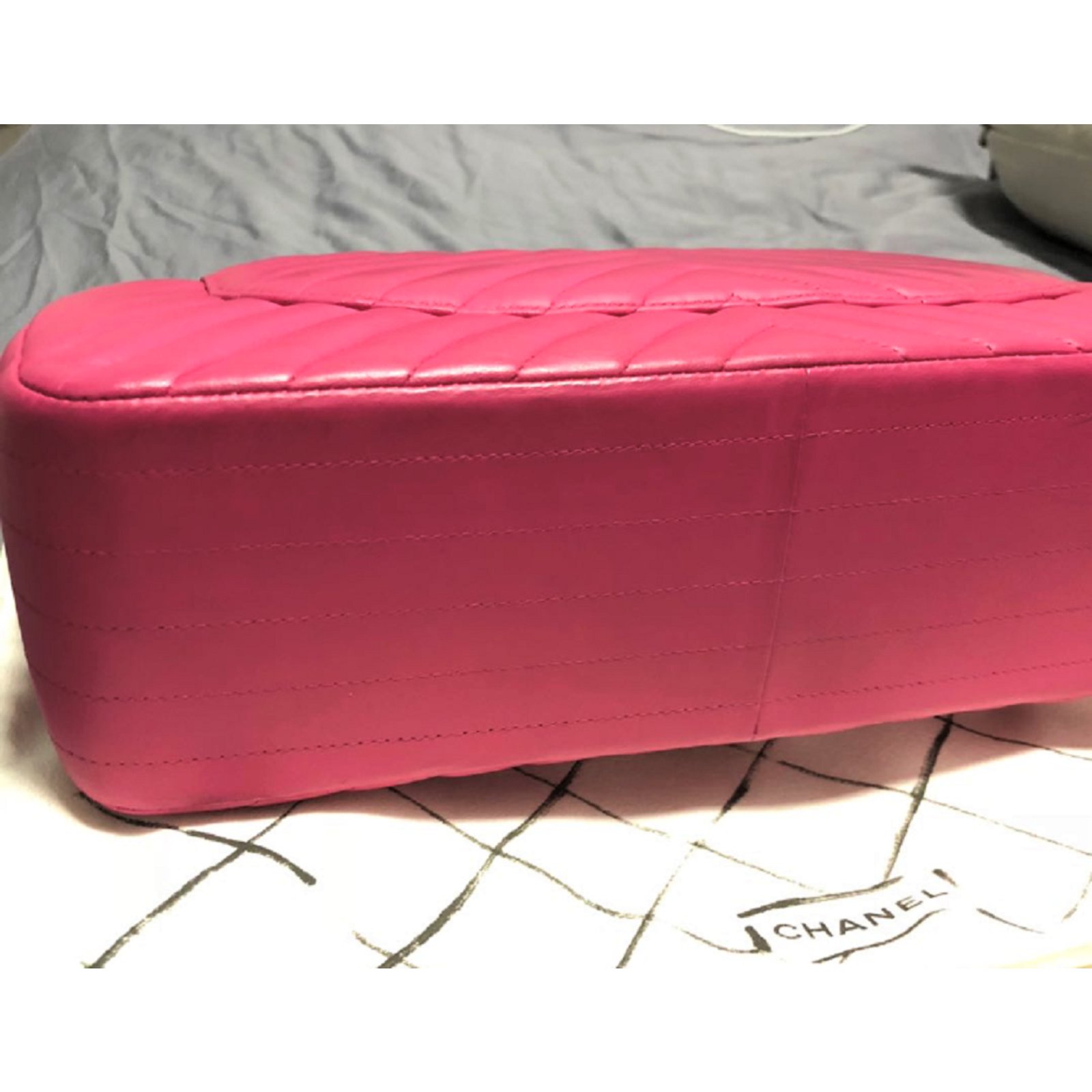 Chanel hot pink chevron jumbo bag Leather ref.102437 - Joli Closet