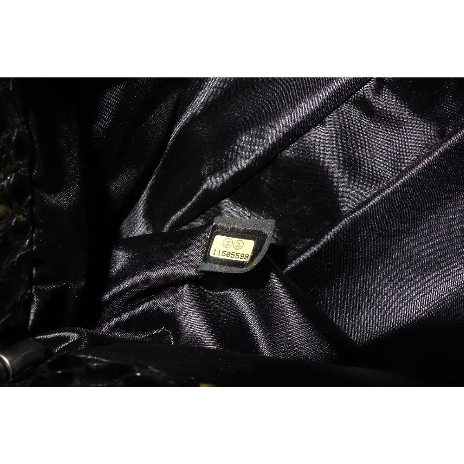 CHANEL PYTHON POUCH Black Grey ref.103647 - Joli Closet