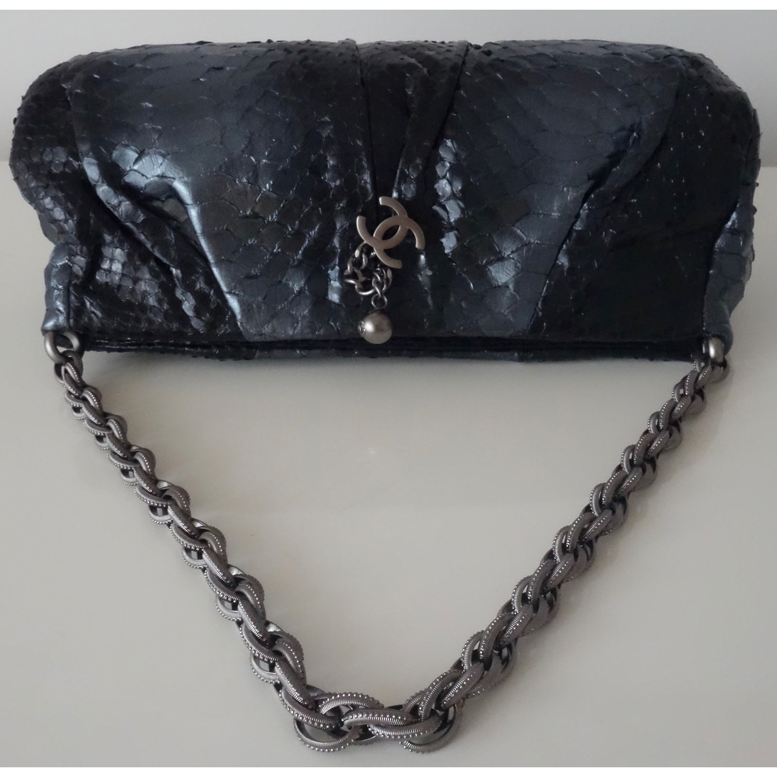 Python Chanel Pouch CHANEL PYTHON POUCH Black Grey ref.103647 - Joli Closet
