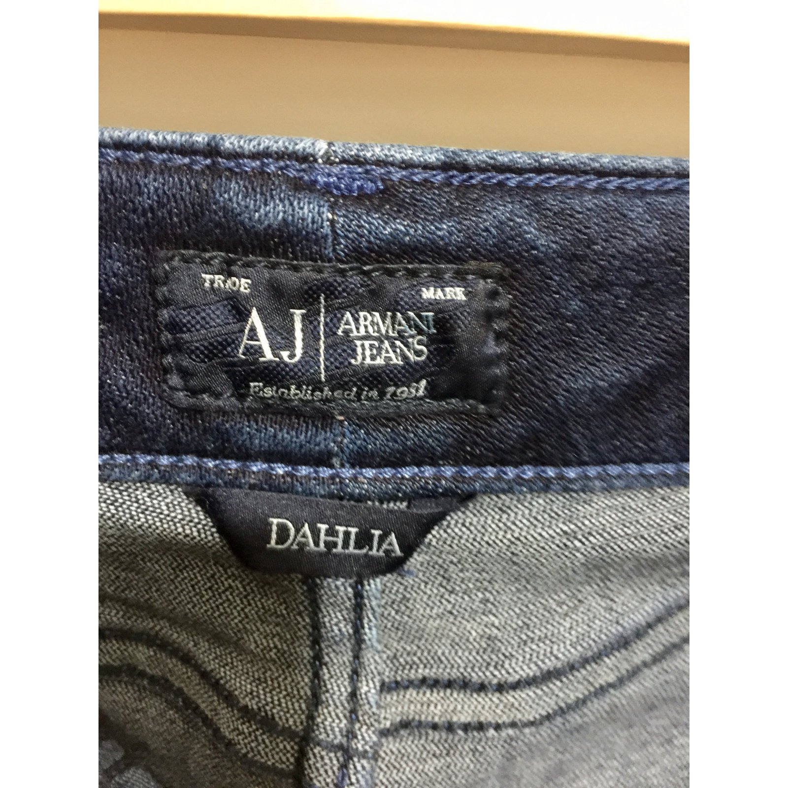 armani jeans dahlia