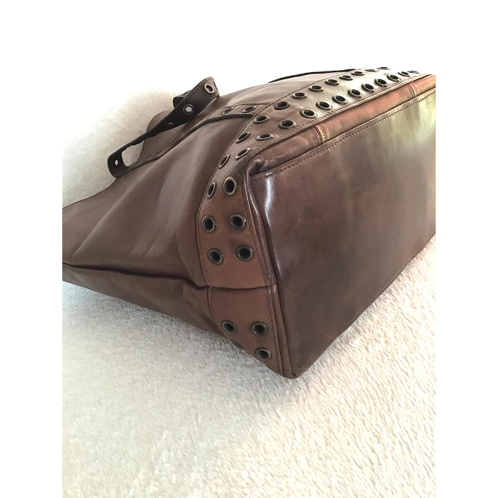 vanessa bruno basket