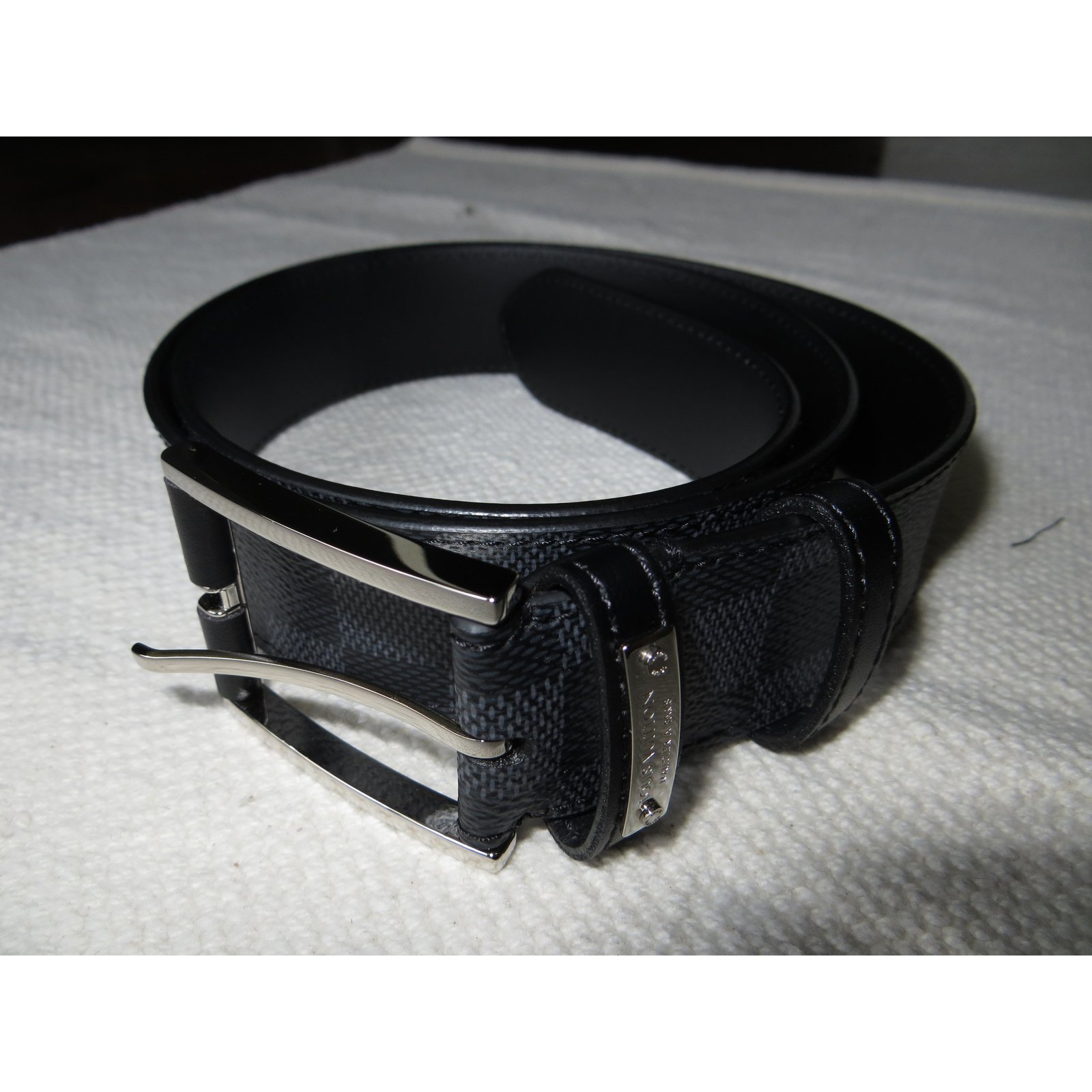 Louis Vuitton Belt new collection Black Leather ref.894360 - Joli Closet
