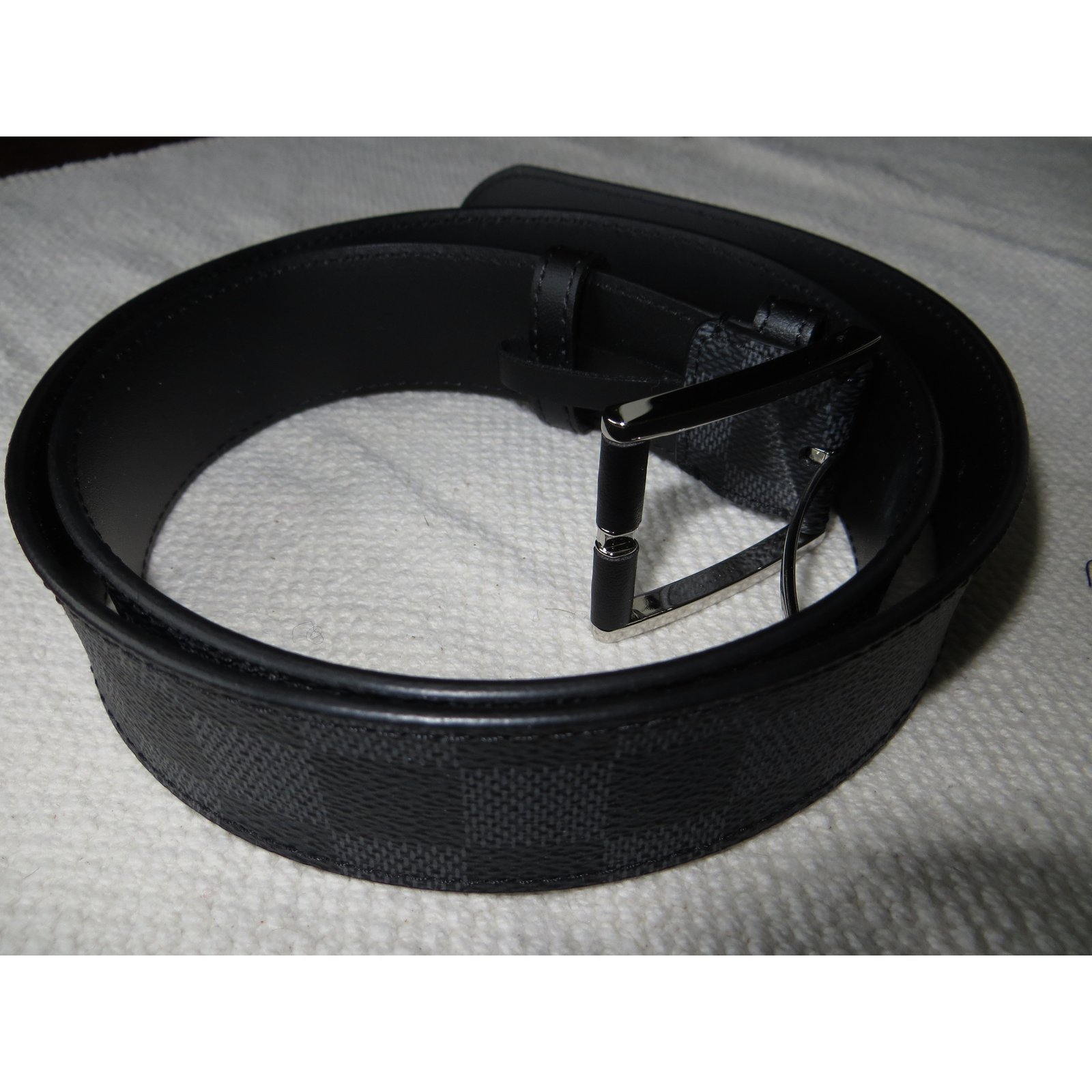 Louis Vuitton Belt new collection Black Leather ref.894360 - Joli