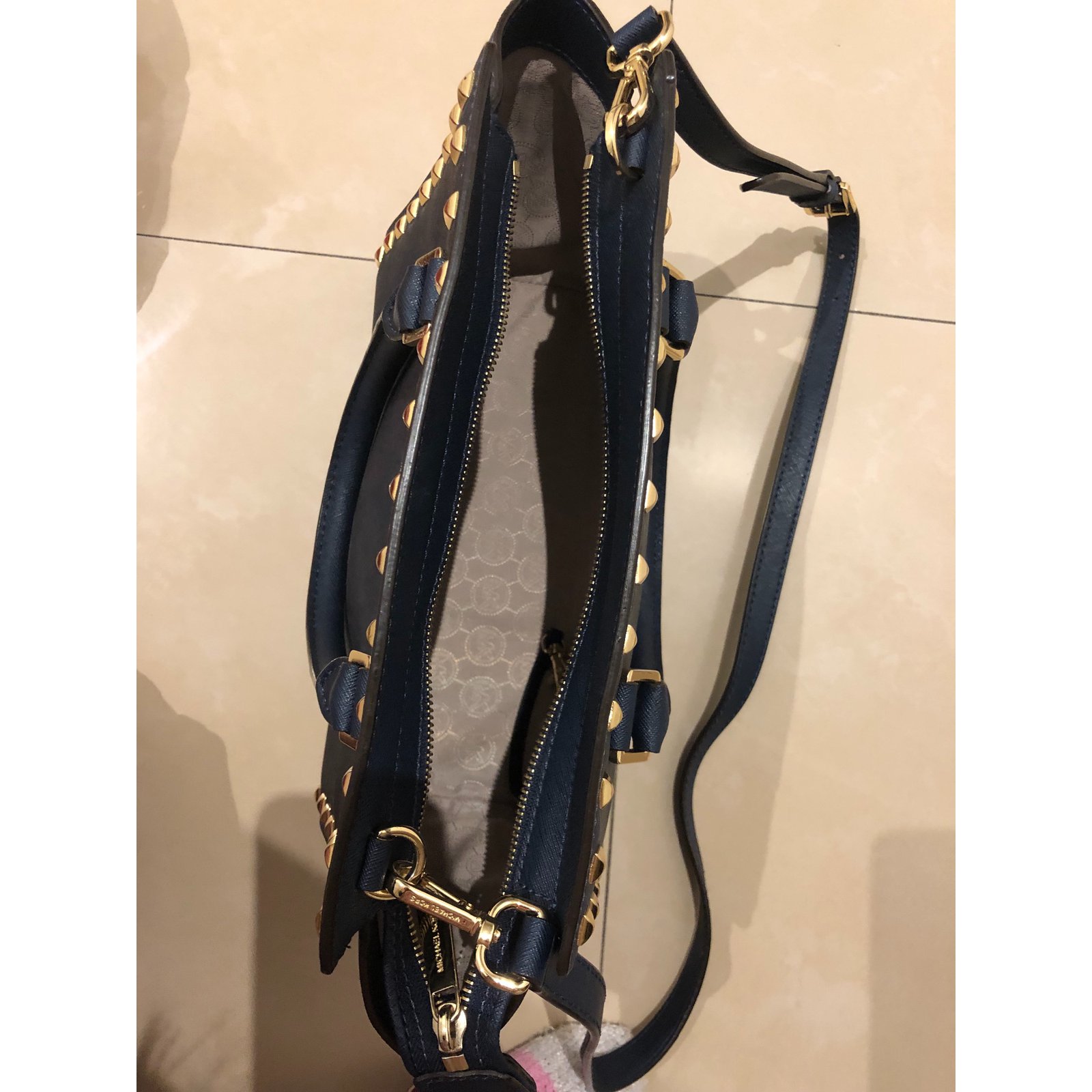 Michael Kors Handbags Navy blue Leather ref.106291 - Joli Closet