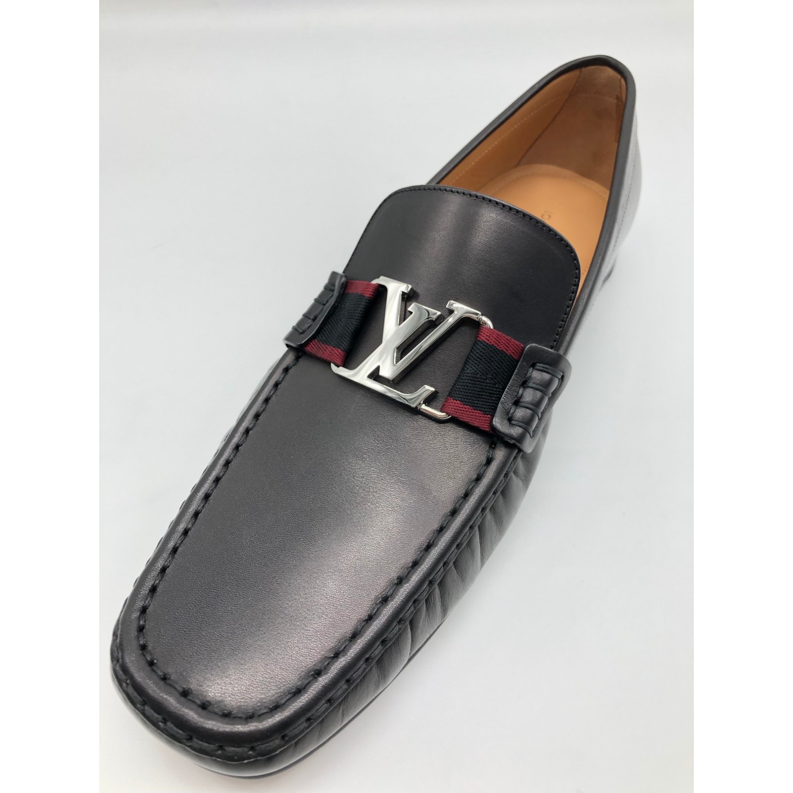 Louis Vuitton Loafers Slip ons Loafers Slip ons Leather Black ref.106912 - Joli Closet