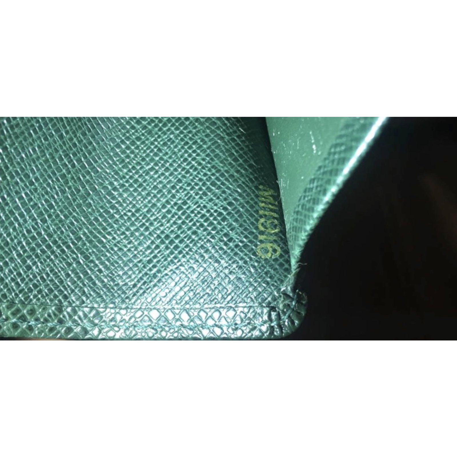 Louis Vuitton Enveloppe Carte De Visite Leather Wallet (pre-owned) in Green  for Men