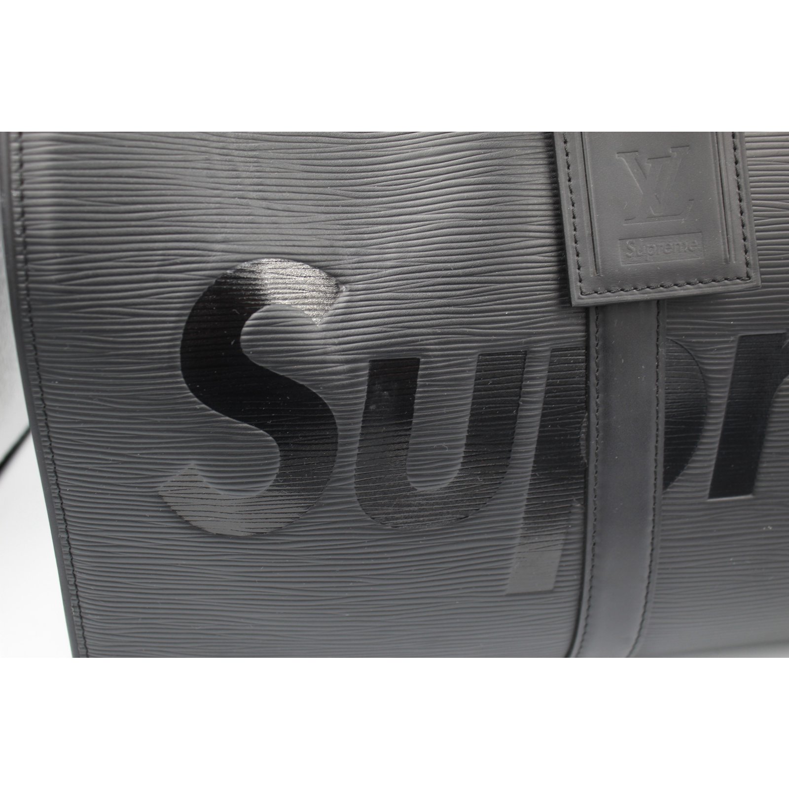 Louis Vuitton Keepall Supreme Black Leather ref.109056 - Joli Closet
