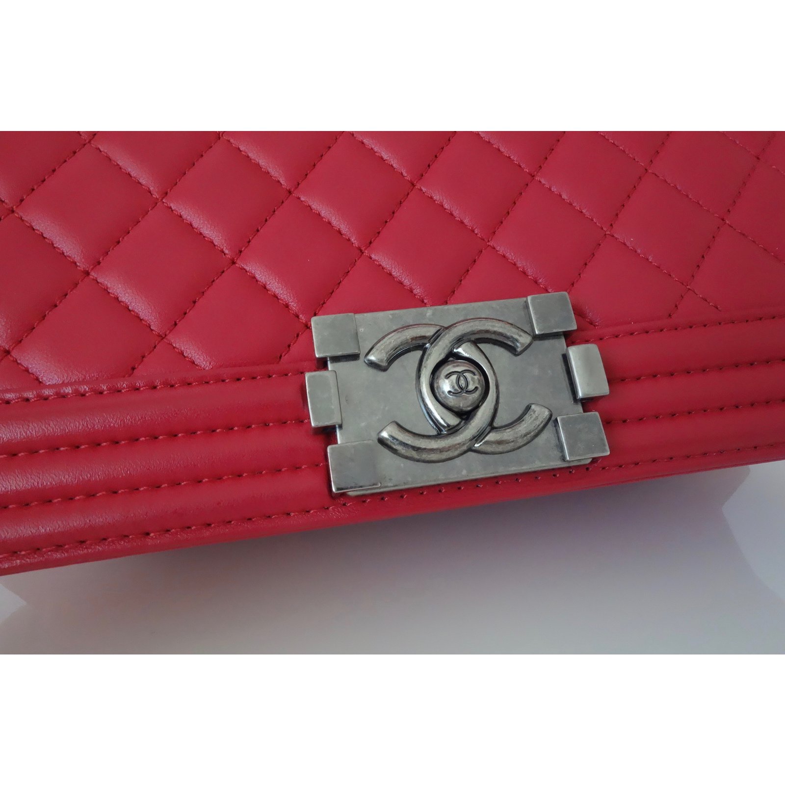Chanel Boy Bag (Raspberry/Pink)