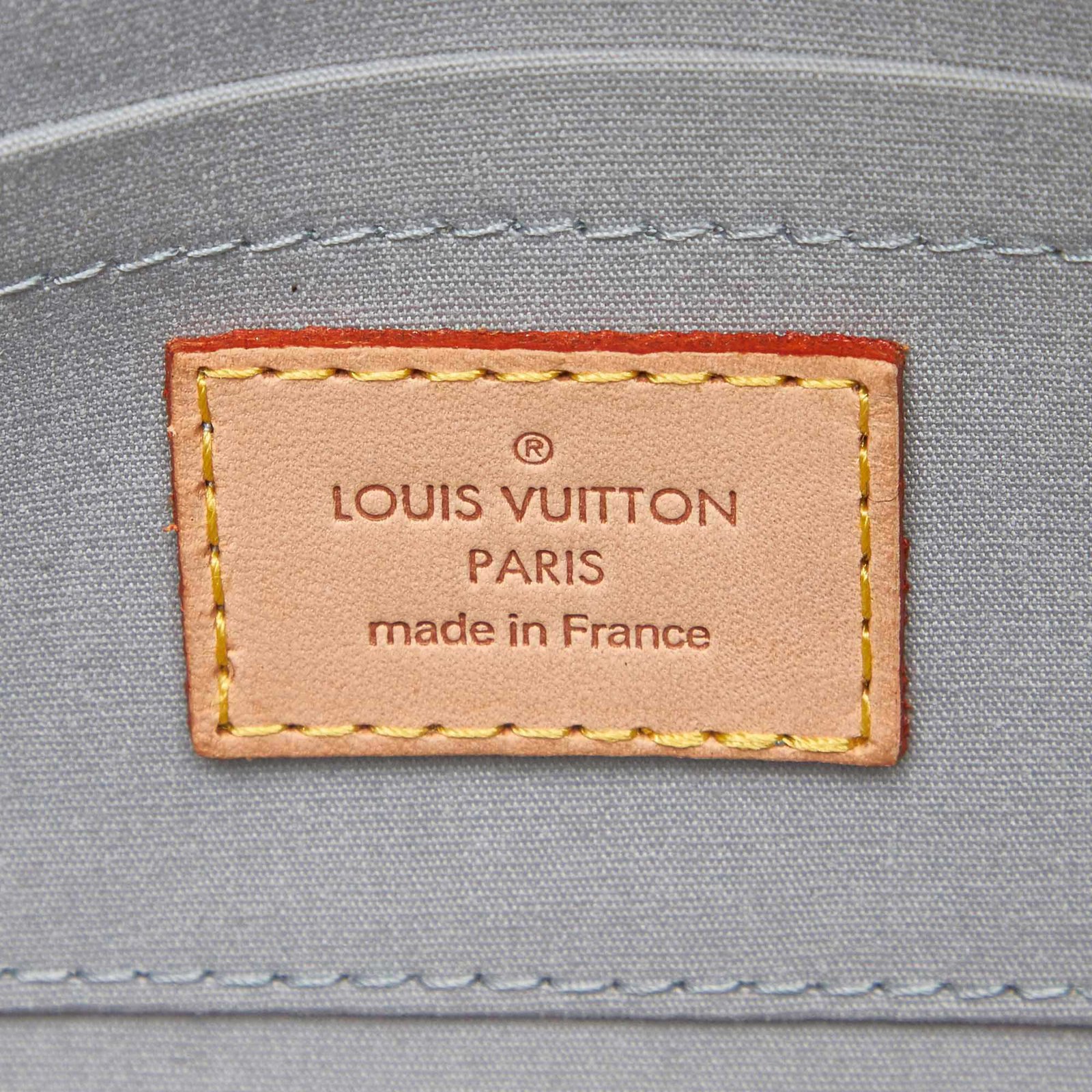 Louis Vuitton Vernis Malibu Street White Leather Patent leather ref.109965  - Joli Closet