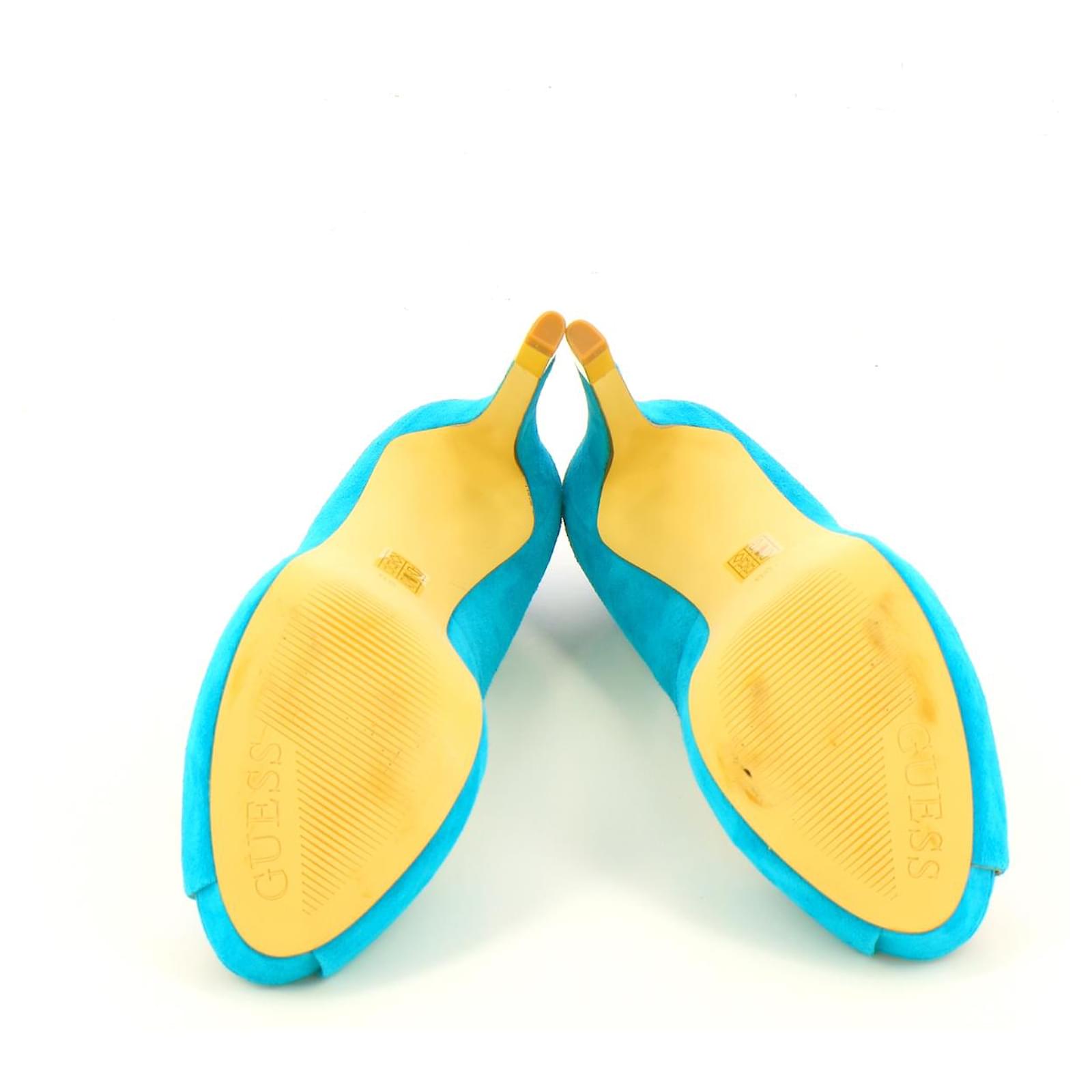 escarpins bleu clair