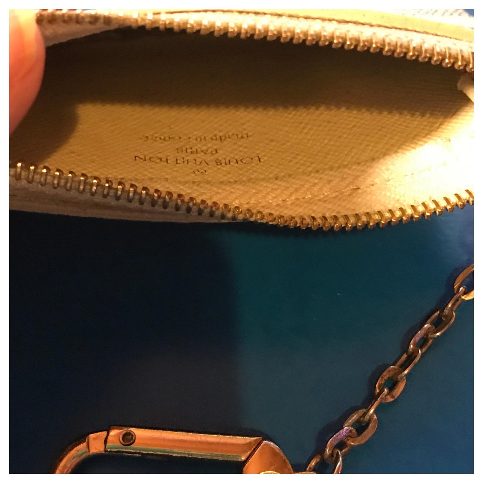 Louis Vuitton Keychain wallet in Monogrammed Damier Azur / Cream calf  leather Leather