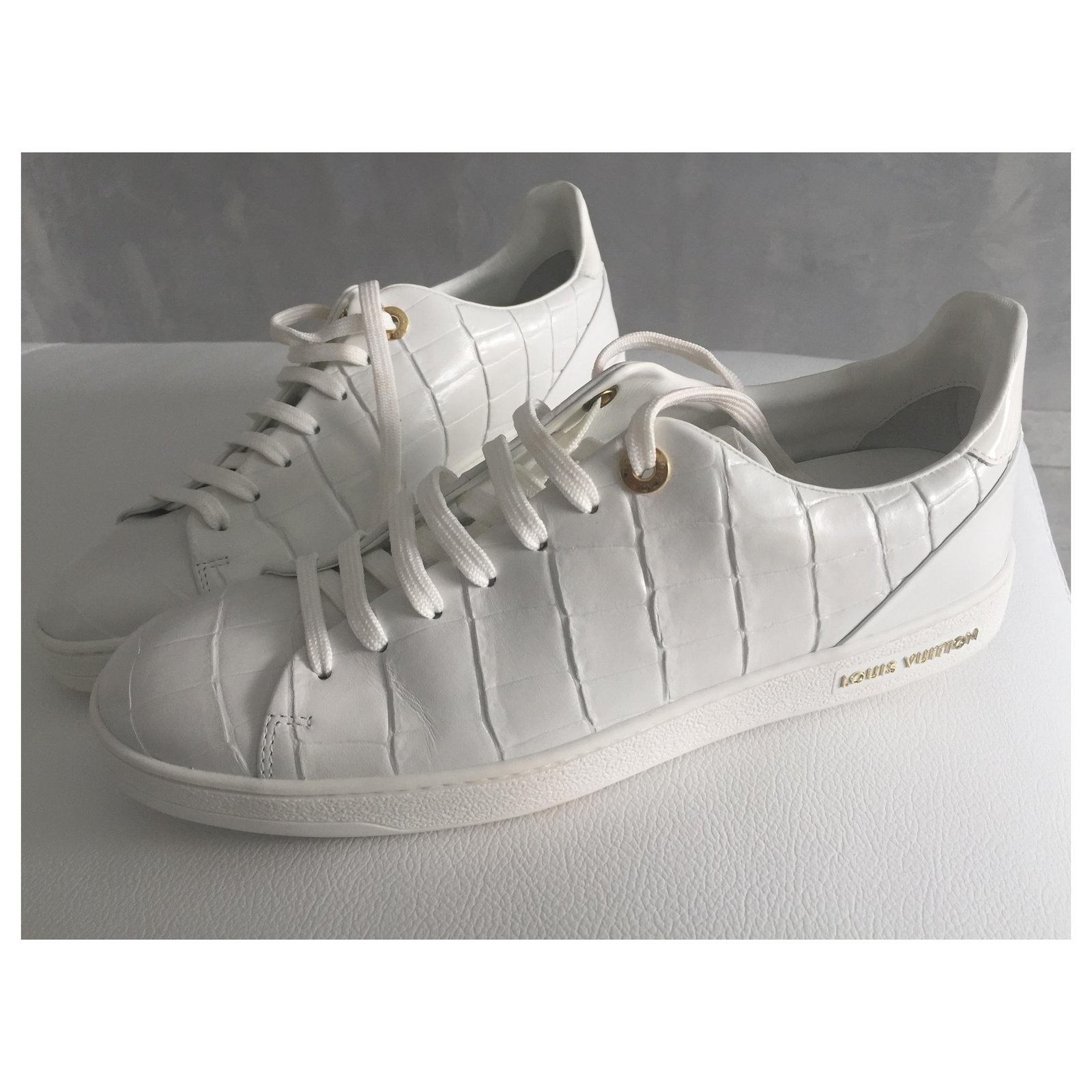 Louis Vuitton FRONTROW Sneaker, White, 40