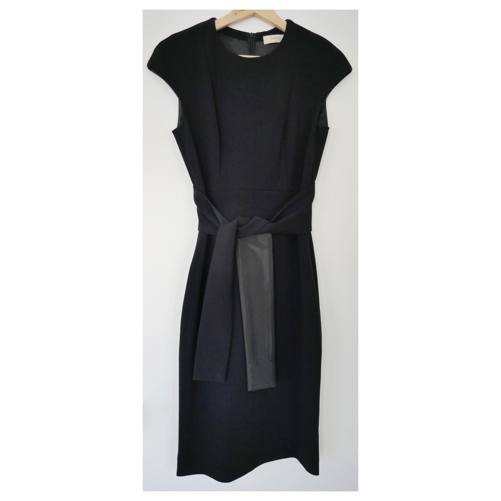 black bash dress Polyester ref.116829 - Joli Closet