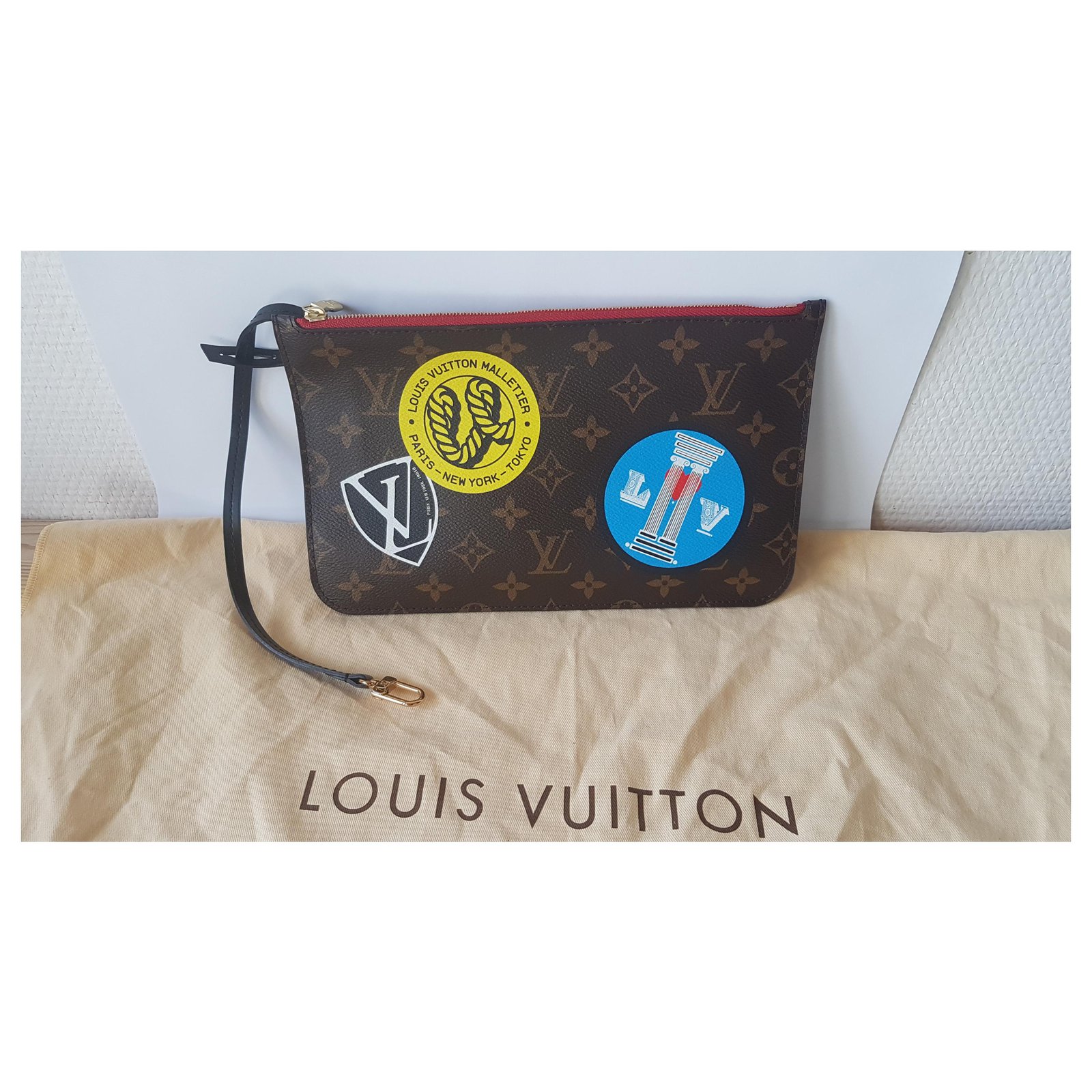 LOUIS VUITTON Neverfull World Tour limited edition bag Multiple