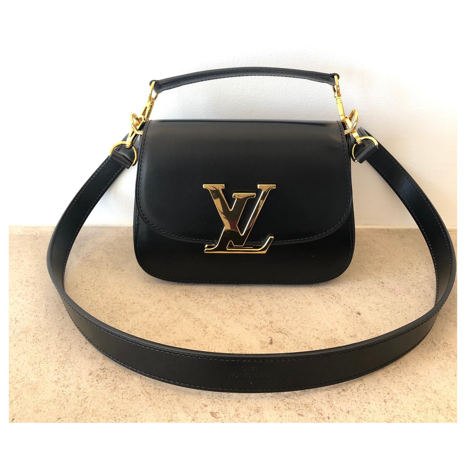 Vivienne leather handbag Louis Vuitton Black in Leather - 35164092