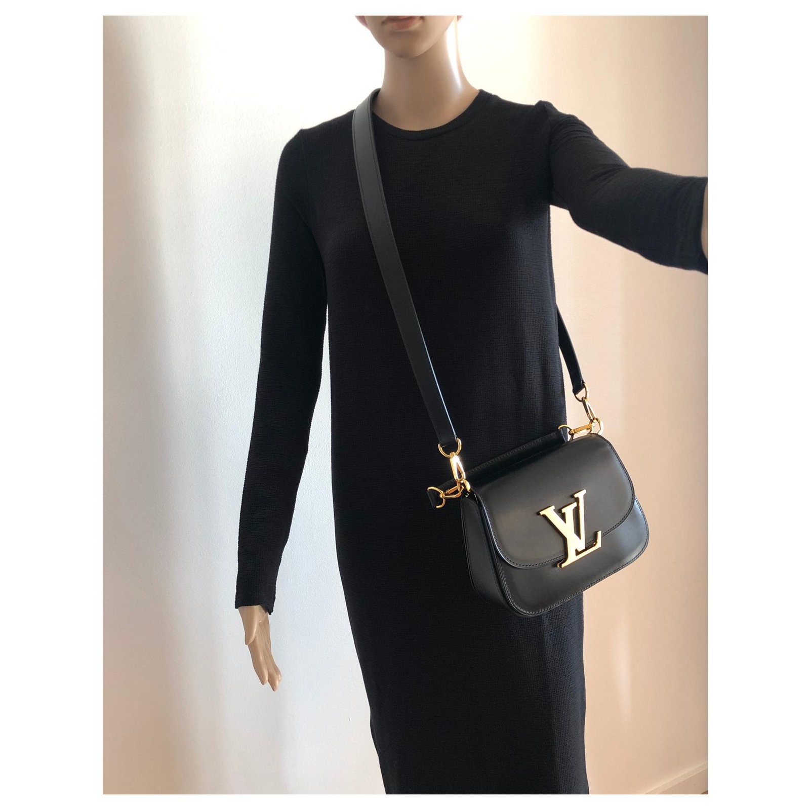 Bag 'Vivienne' LOUIS VUITTON black grained leather - VALOIS