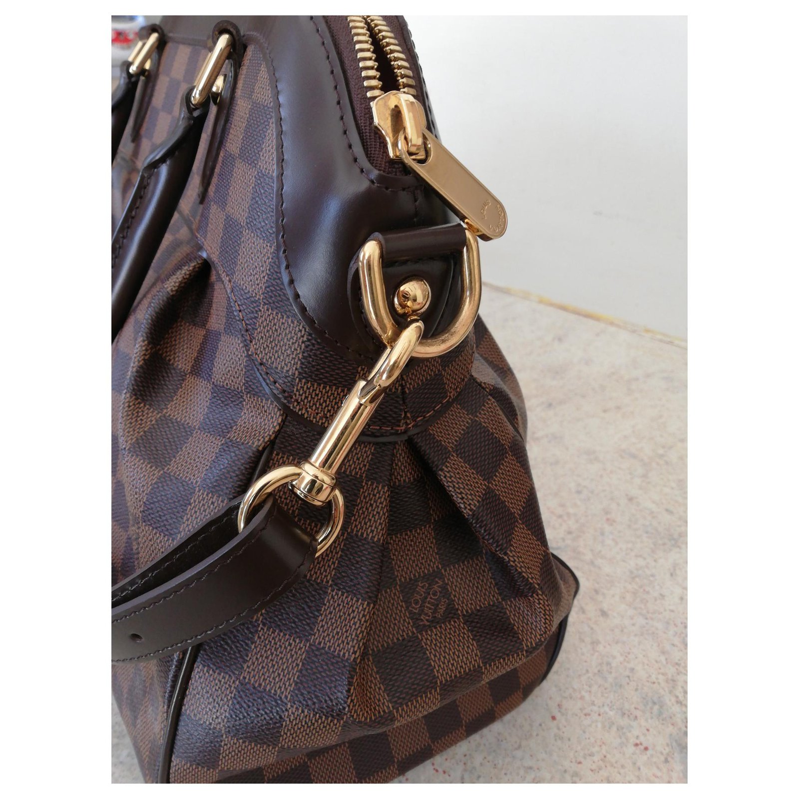 Trevi leather handbag Louis Vuitton Brown in Leather - 34316439