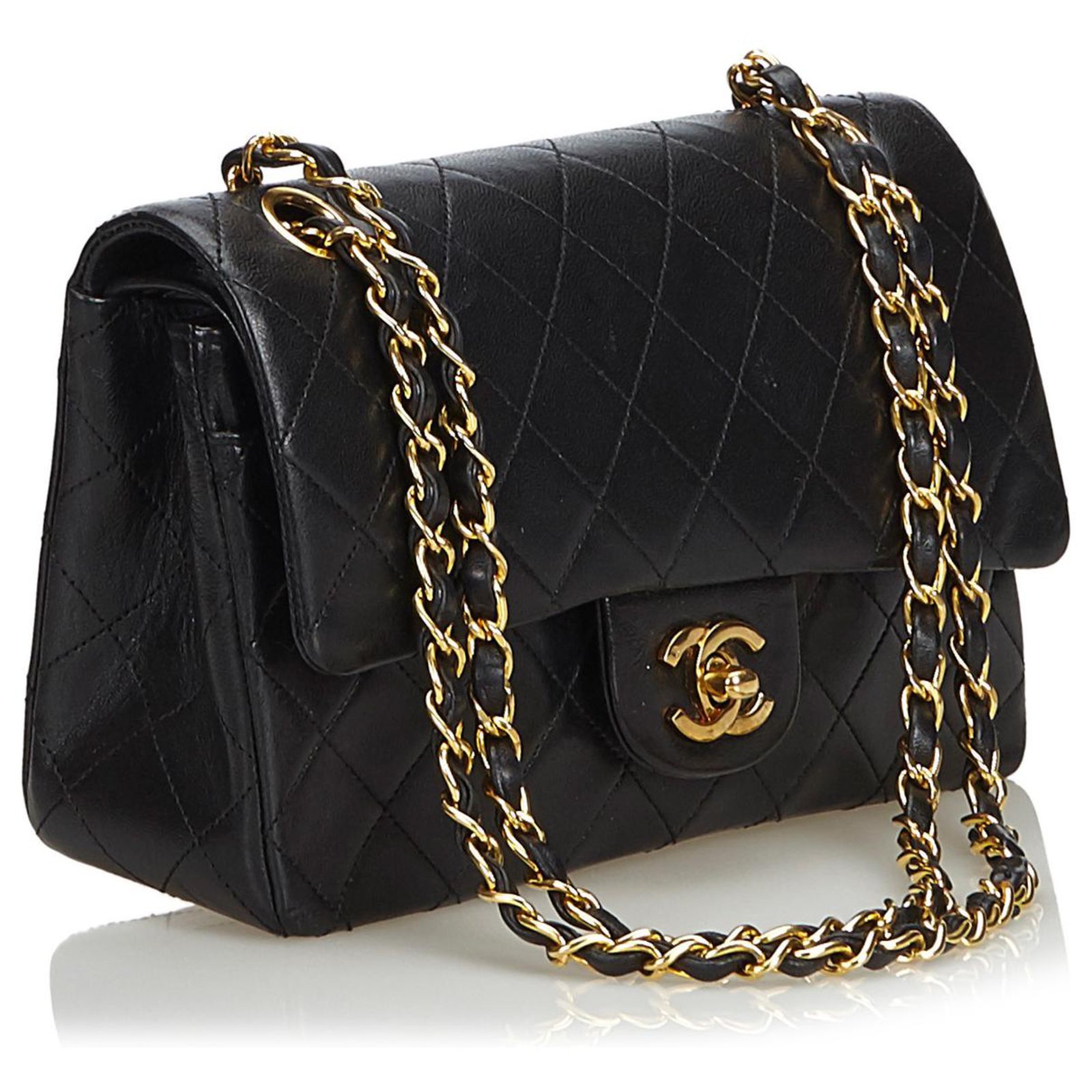 Timeless Chanel Black Classic Small Lambskin Leather lined Flap Bag ref ...