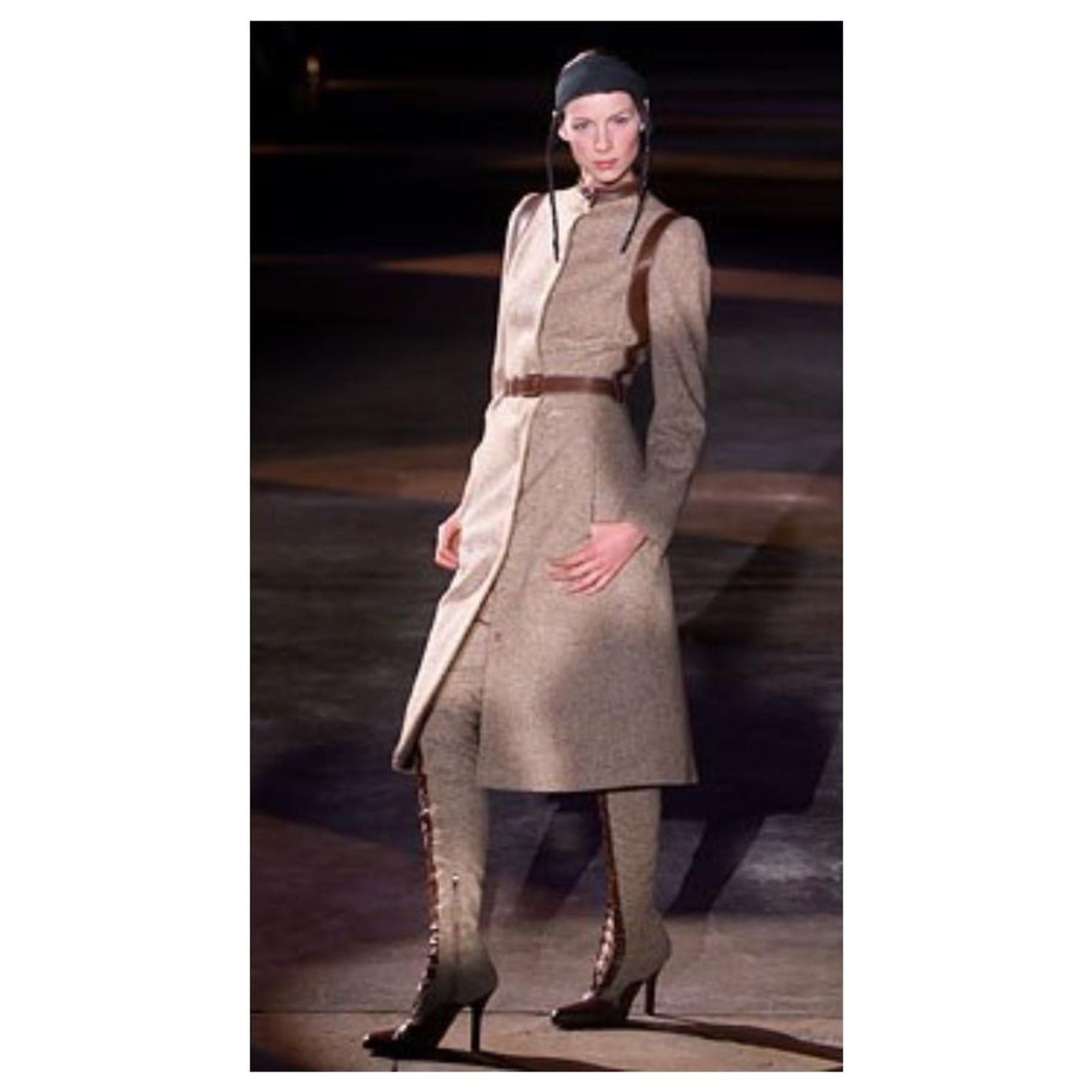 Alexander Mcqueen jacket !! Rare fall winter 2002 Collection Light 