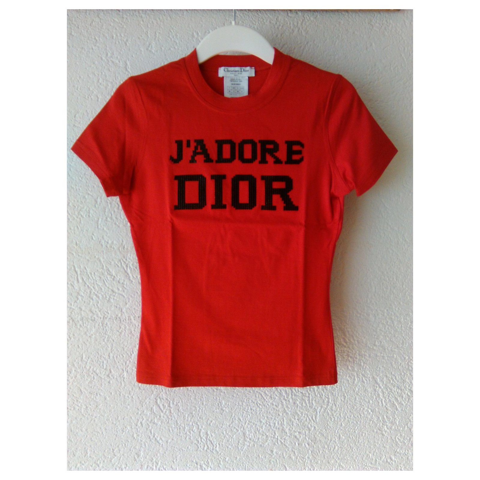 red dior shirt
