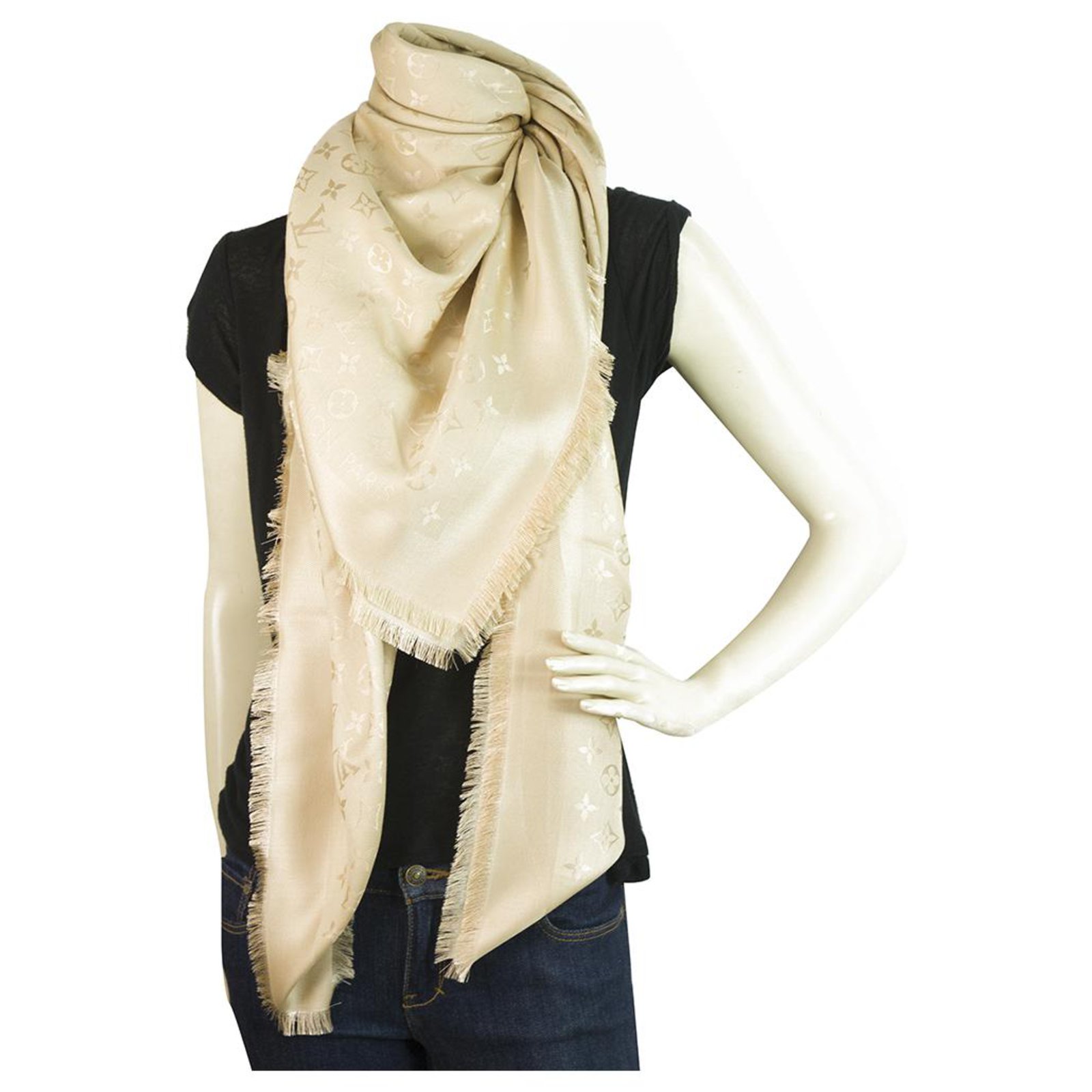 Louis Vuitton monogram Greige Tone on tone shawl weaved jacquard silk  M71336 Beige ref.122116 - Joli Closet