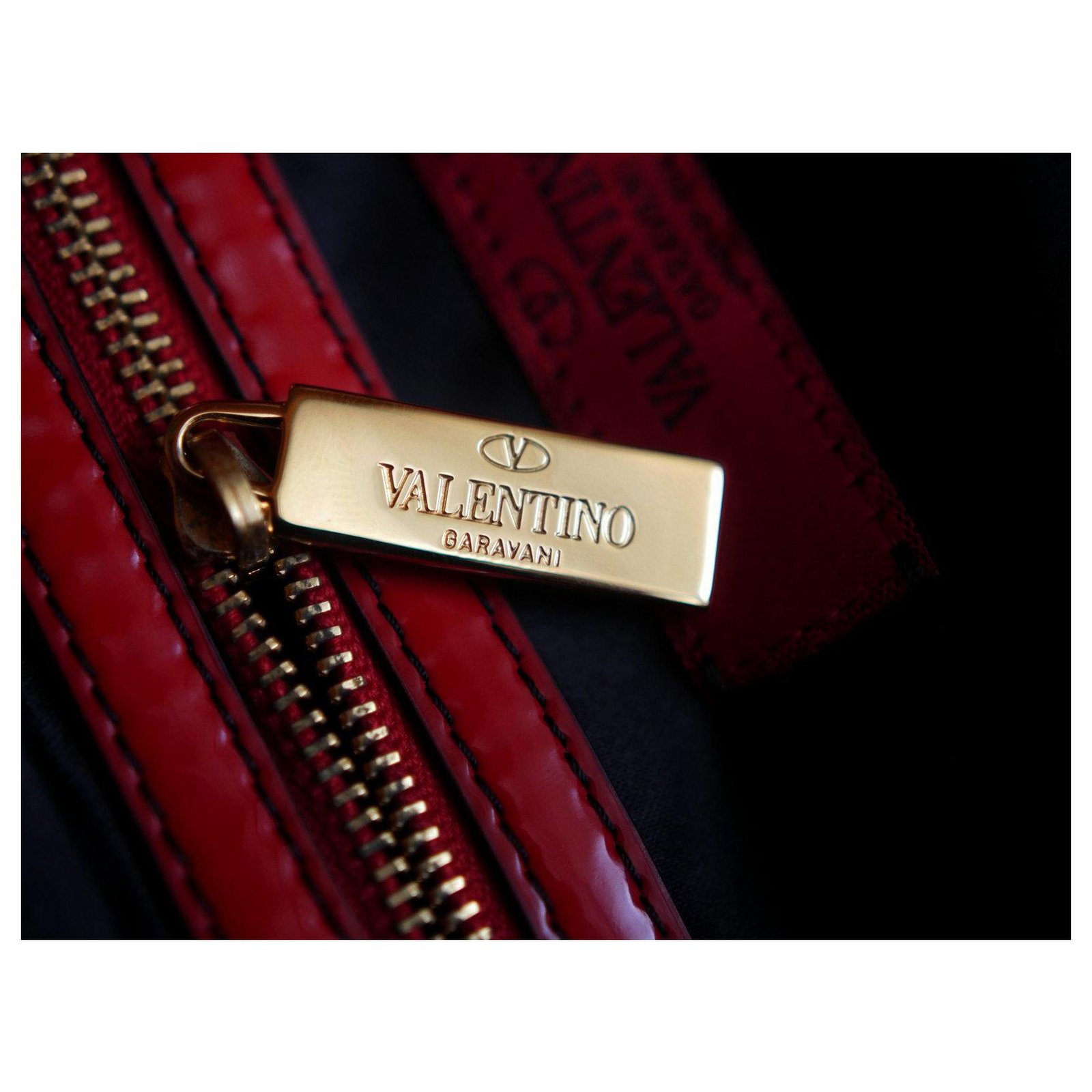Tote vltn patent leather tote Valentino Garavani Red in Patent