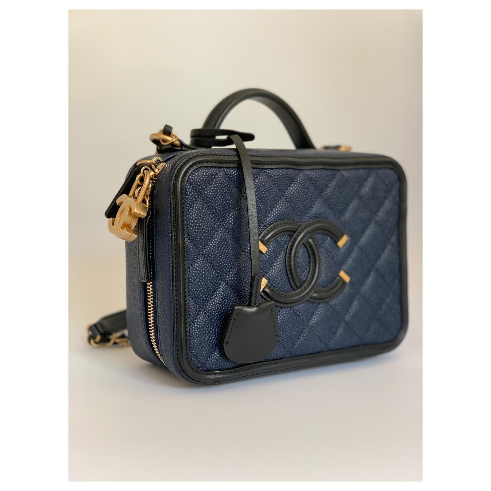 Chanel Vanity bag Dark blue Leather ref.122652 - Joli Closet