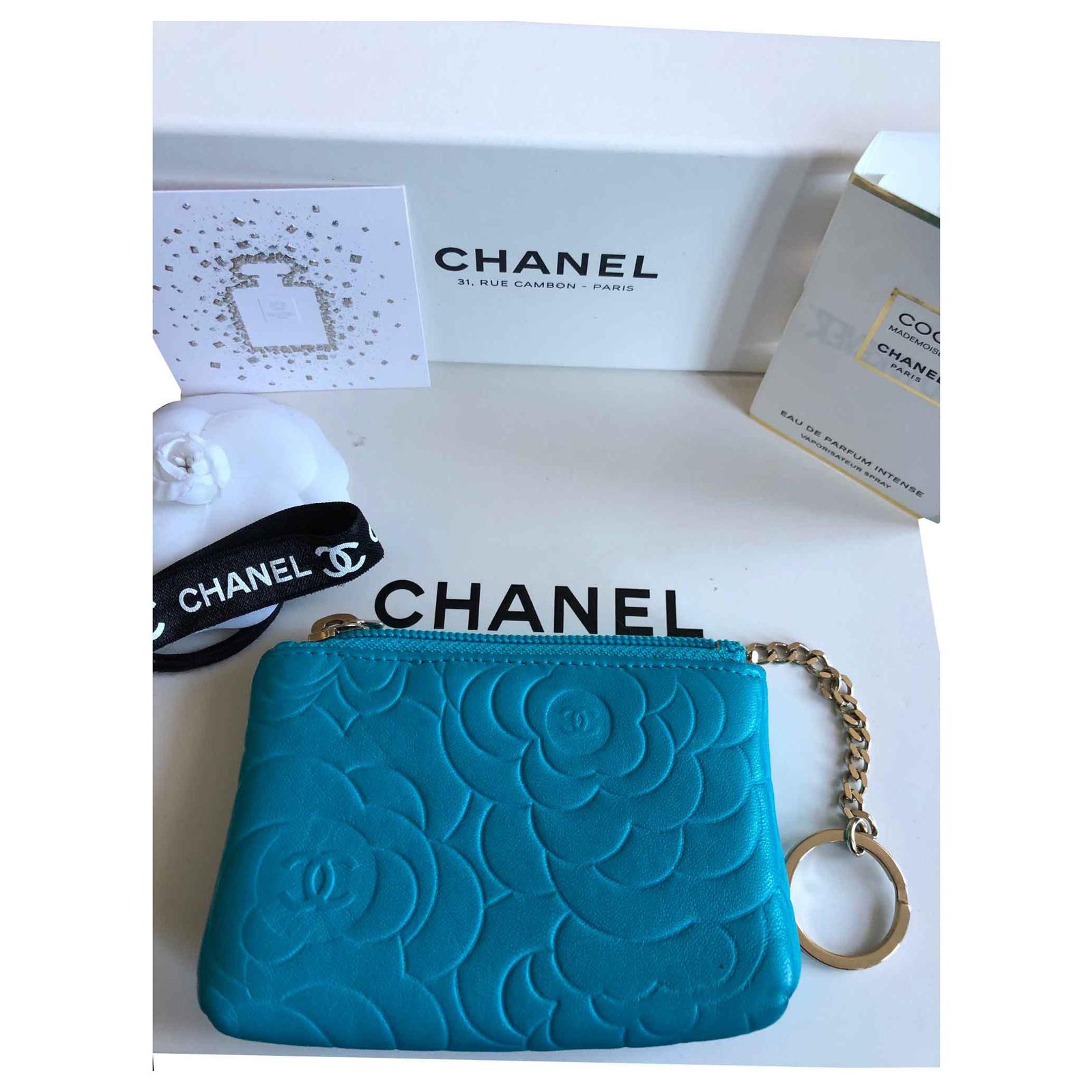 Chanel Camellia coin purse Blue Leather  - Joli Closet
