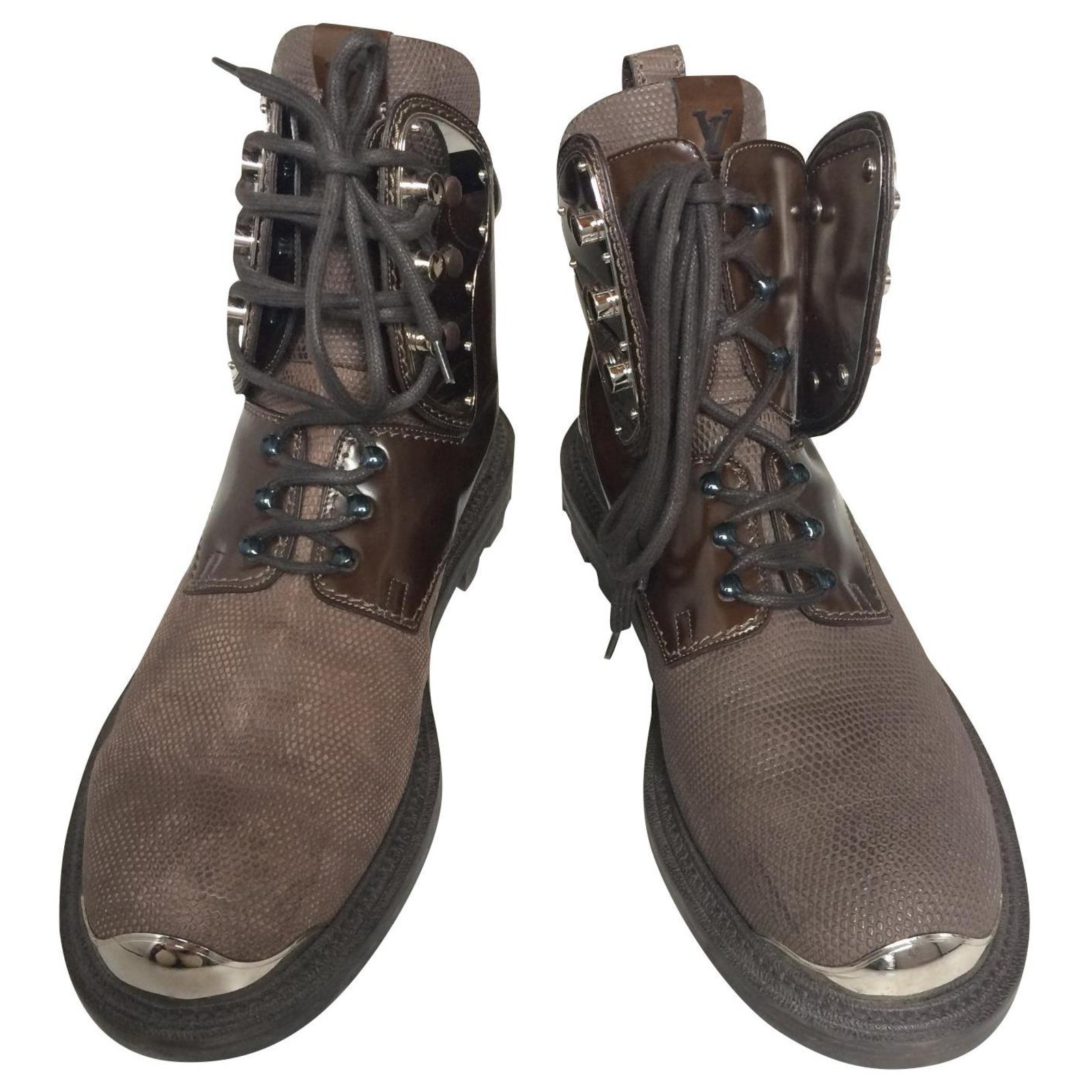 Louis Vuitton Men's boots Silvery Chocolate Leather Metal ref.123008 - Joli  Closet