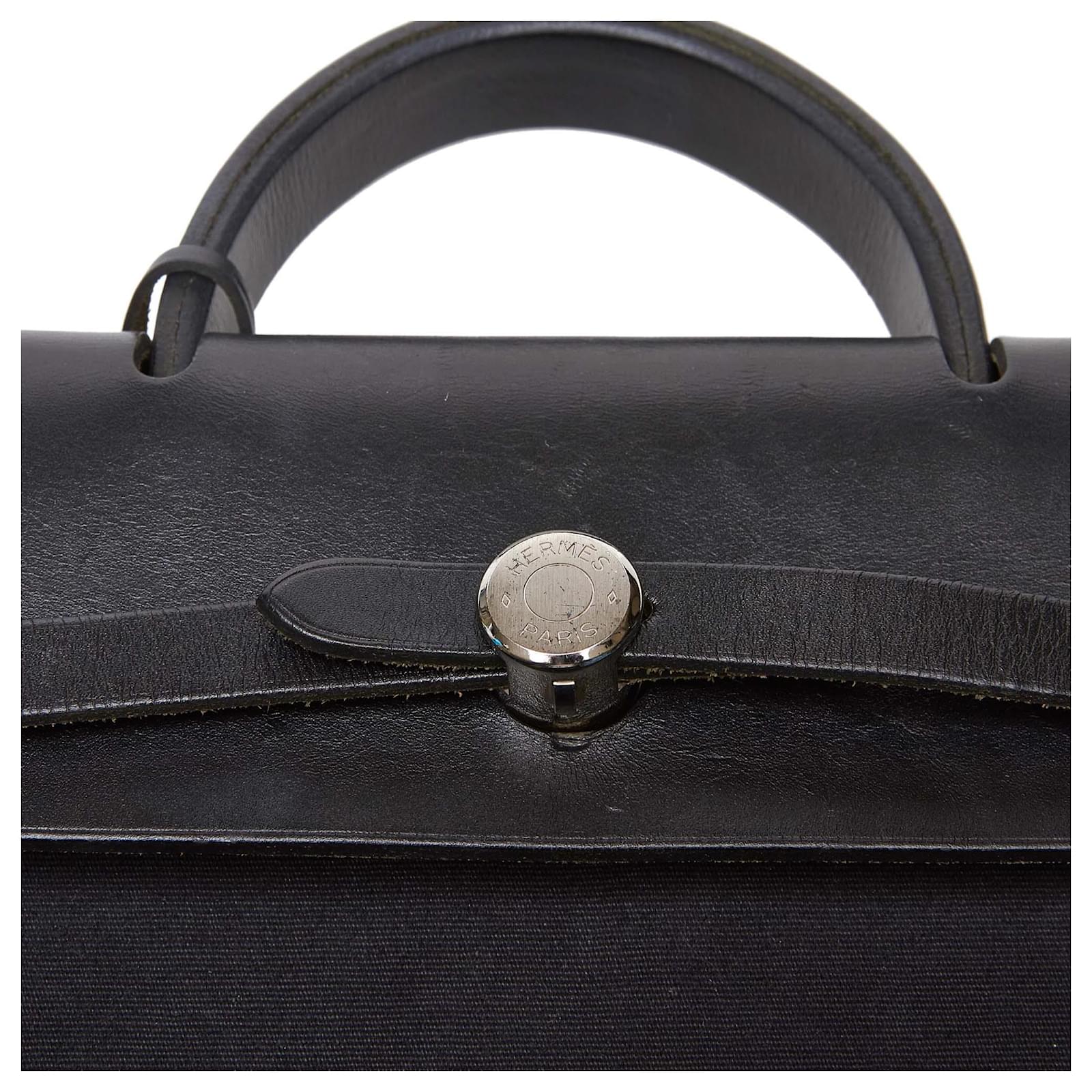 Herm?�s Sac ?� dos Hermes en toile noire Herbag Cuir Tissu ref.124401 - Joli Closet