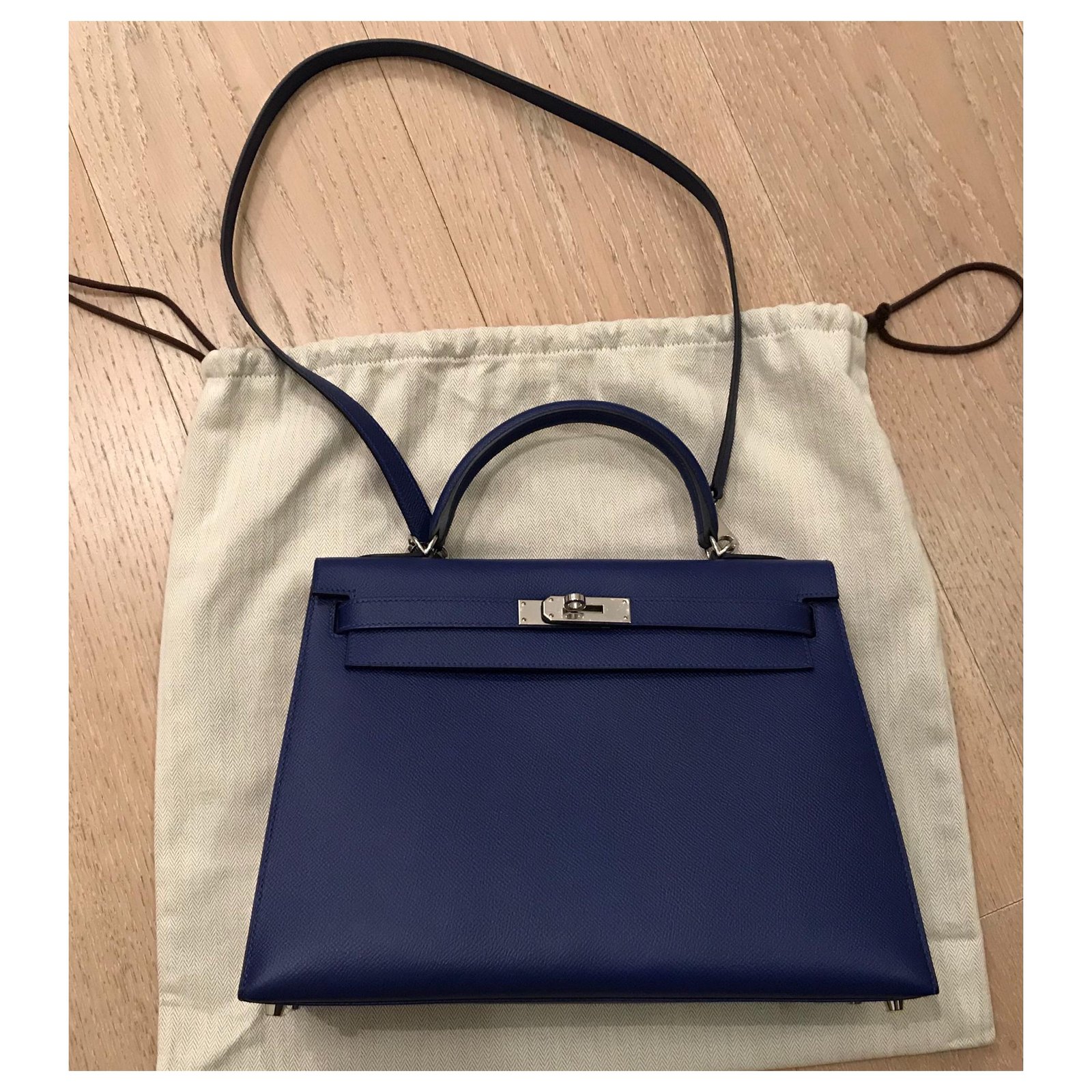 hermes kelly 32 cm handbag in navy blue courchevel leather