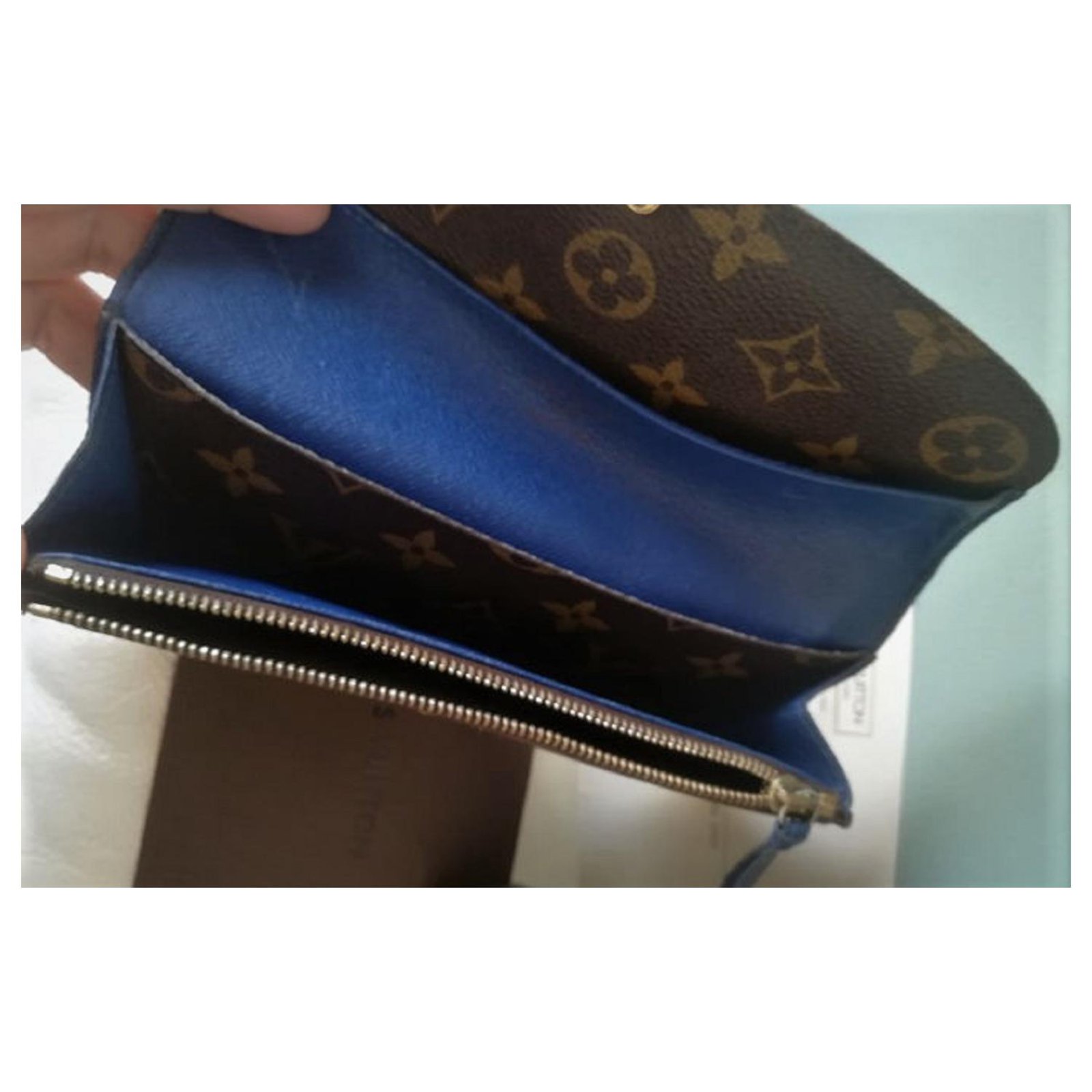 Louis Vuitton Portfolio Emilie Limited Edition -(inside Blue Franc)  Leather ref.126375 - Joli Closet