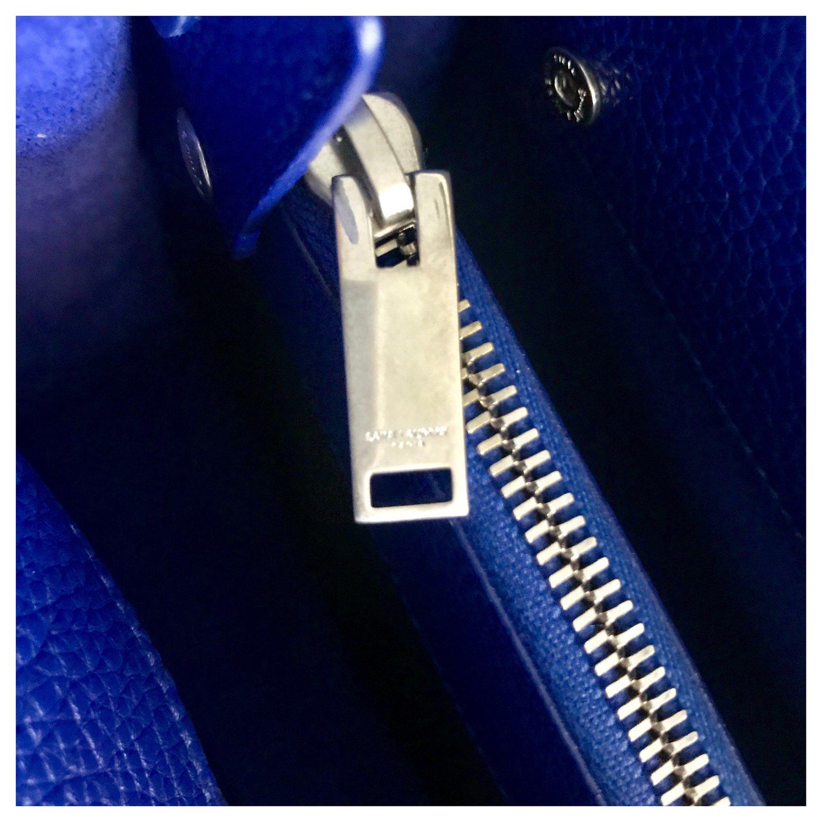 YSL BABY DAY BAG SAINT LAURENT YSL NEW 100% BAG HANDBAG BORSA Blue Leather  ref.126942 - Joli Closet