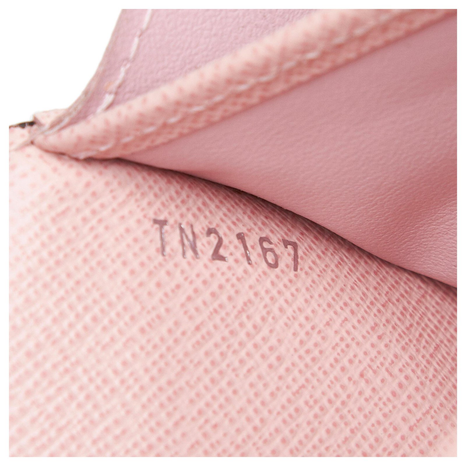 Louis Vuitton Pink Epi Twist Wallet Silvery Leather Metal ref.128859 - Joli  Closet