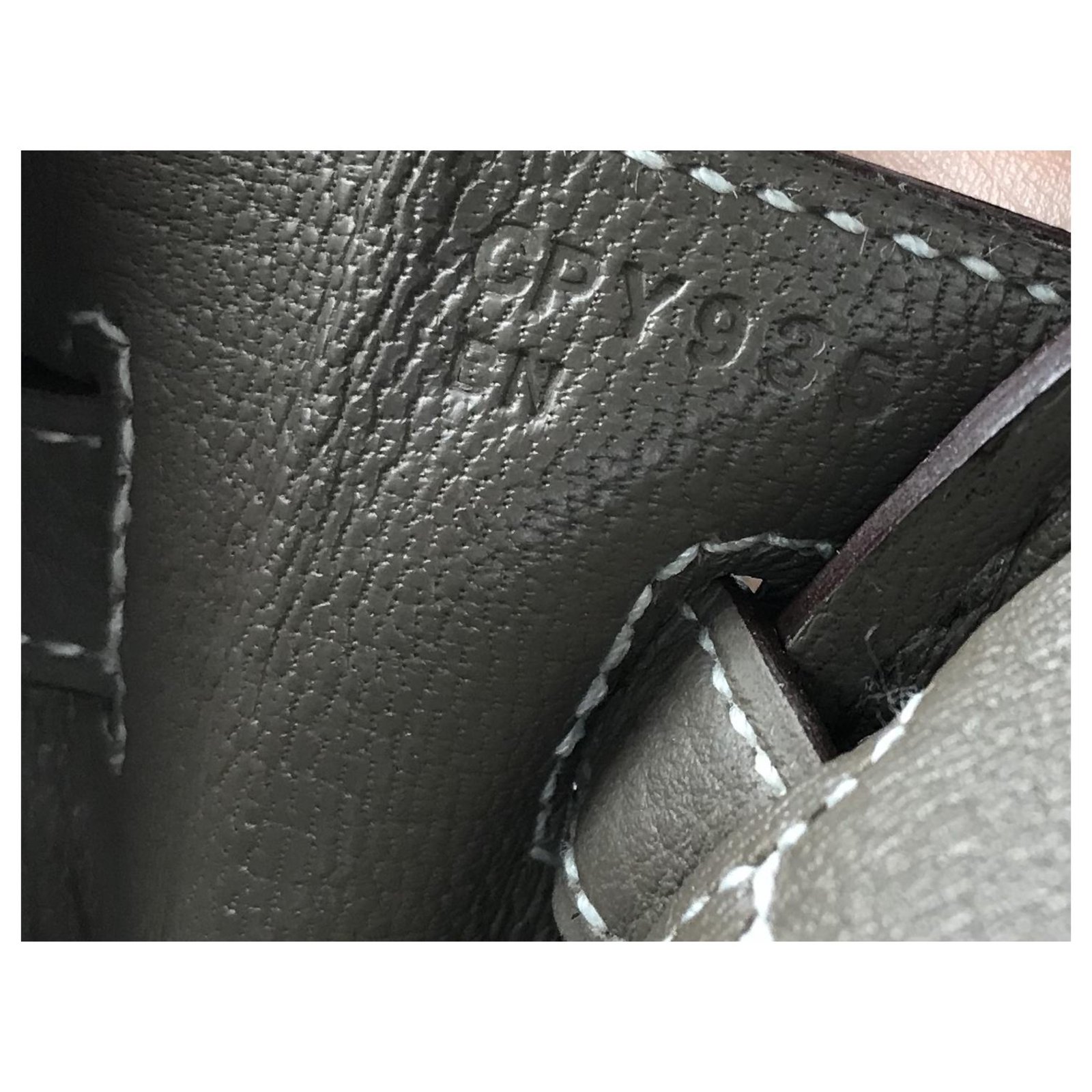 Birkin 25 leather handbag Hermès Grey in Leather - 33763779