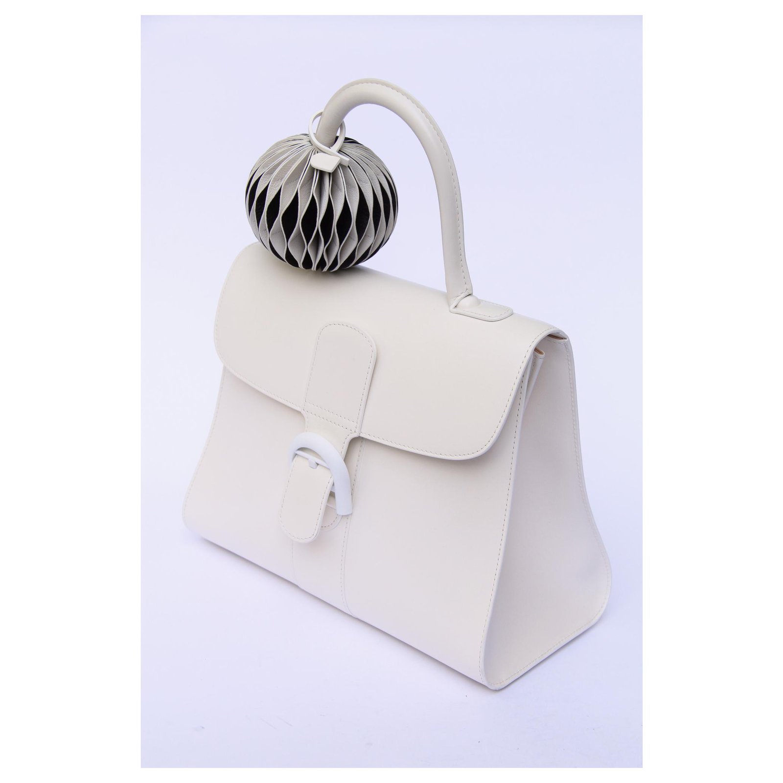 Delvaux The Brilliant MM Ivory - with Grigri Circle GM, Undercover in Black  & White Eggshell Leather ref.135248 - Joli Closet