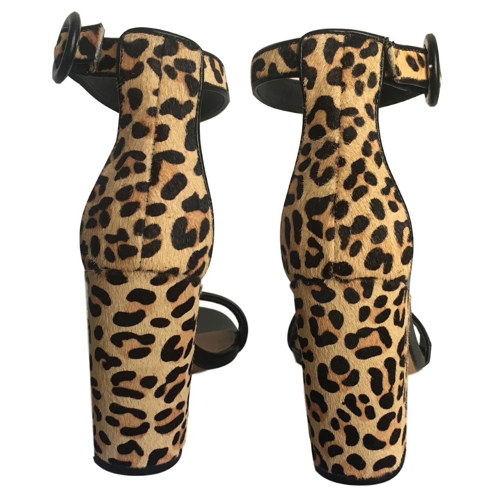 steve madden friday leopard